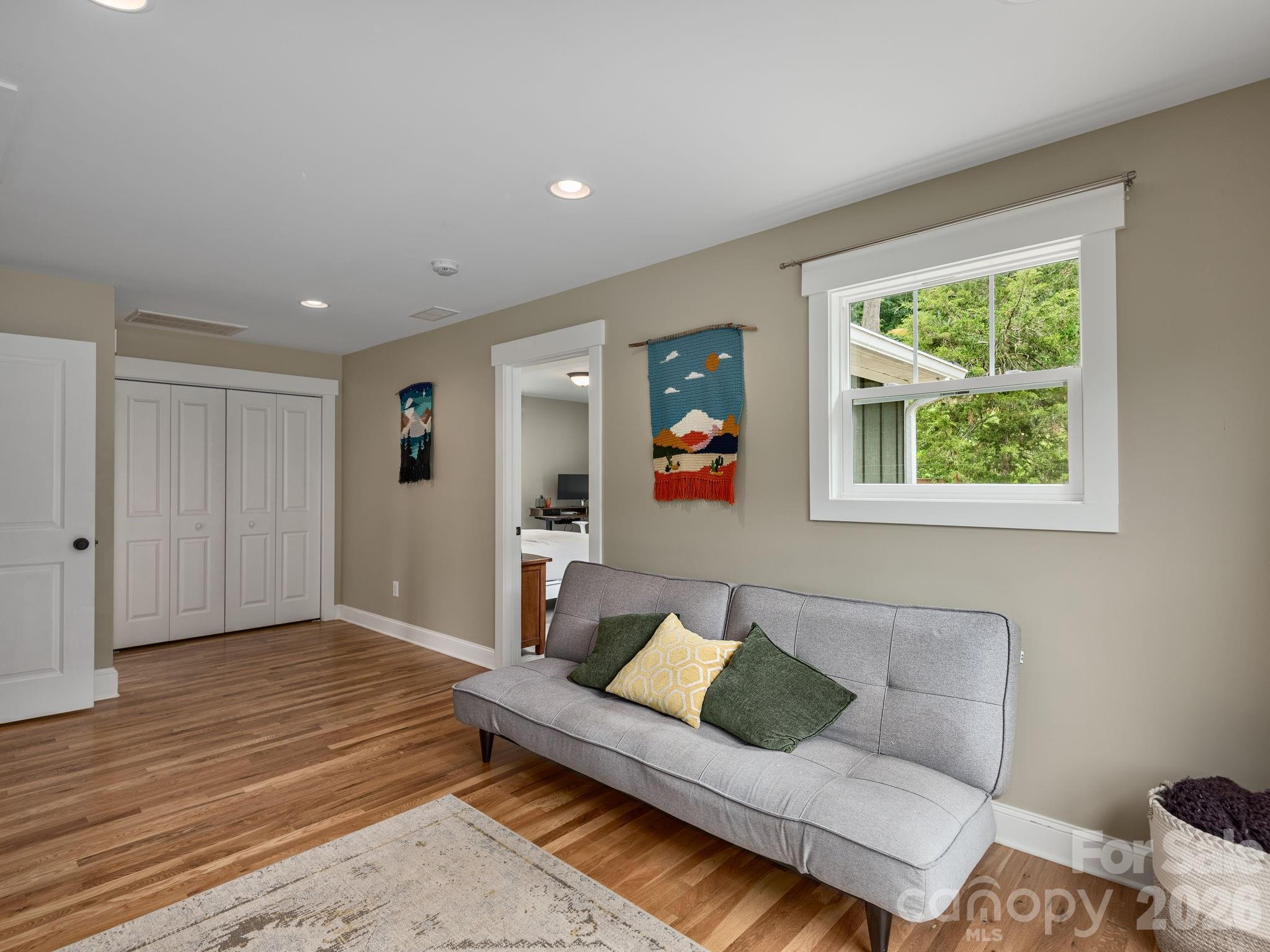 80 Bassett Road — Asheville