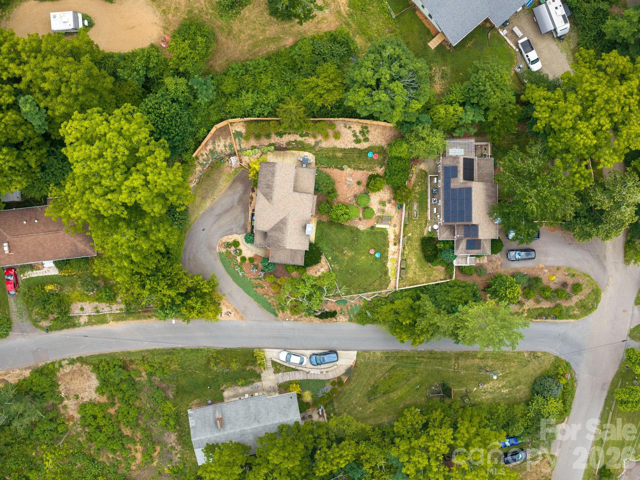 80 Bassett Road — Asheville