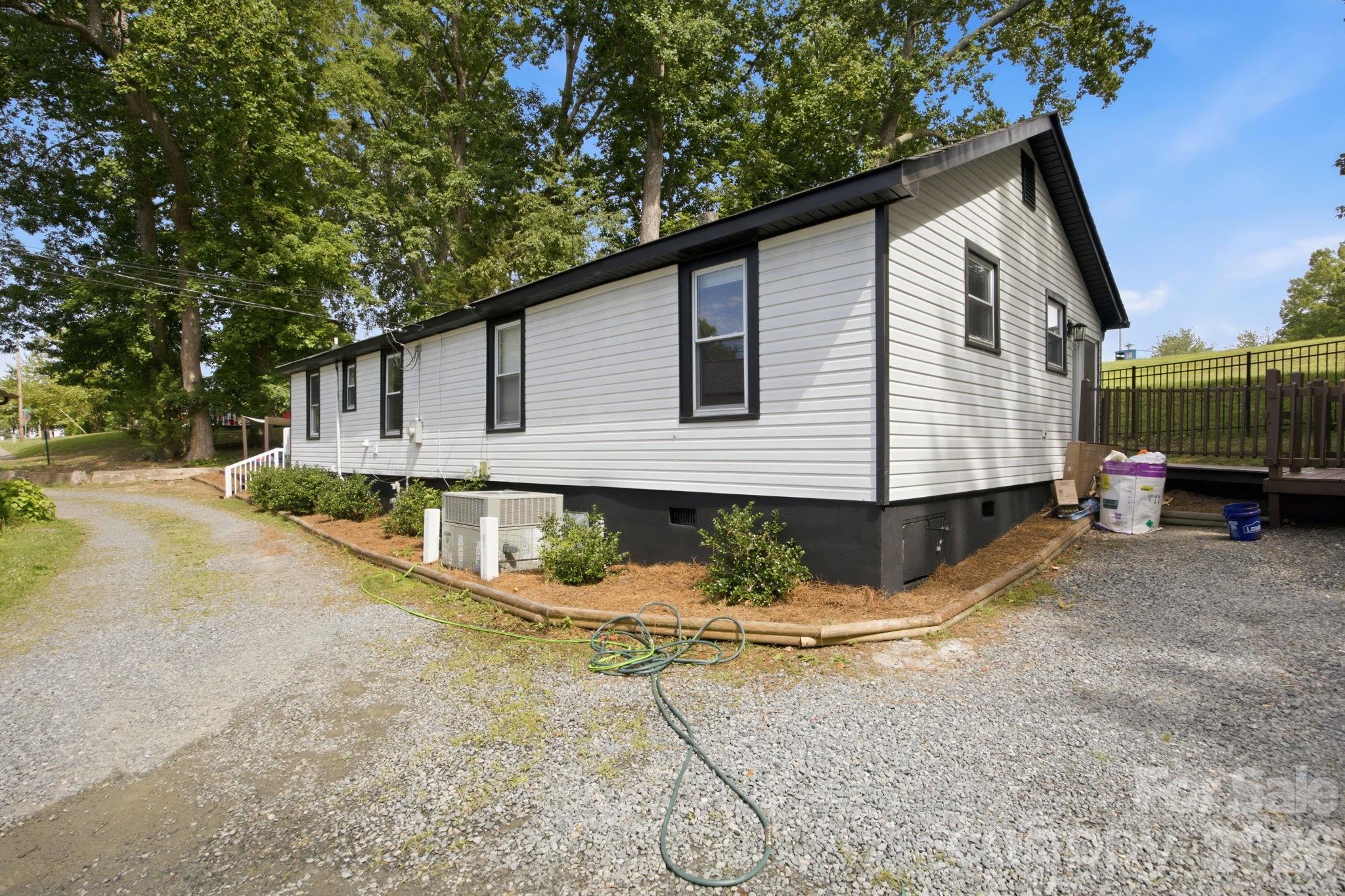 443 Brandon Street — Davidson