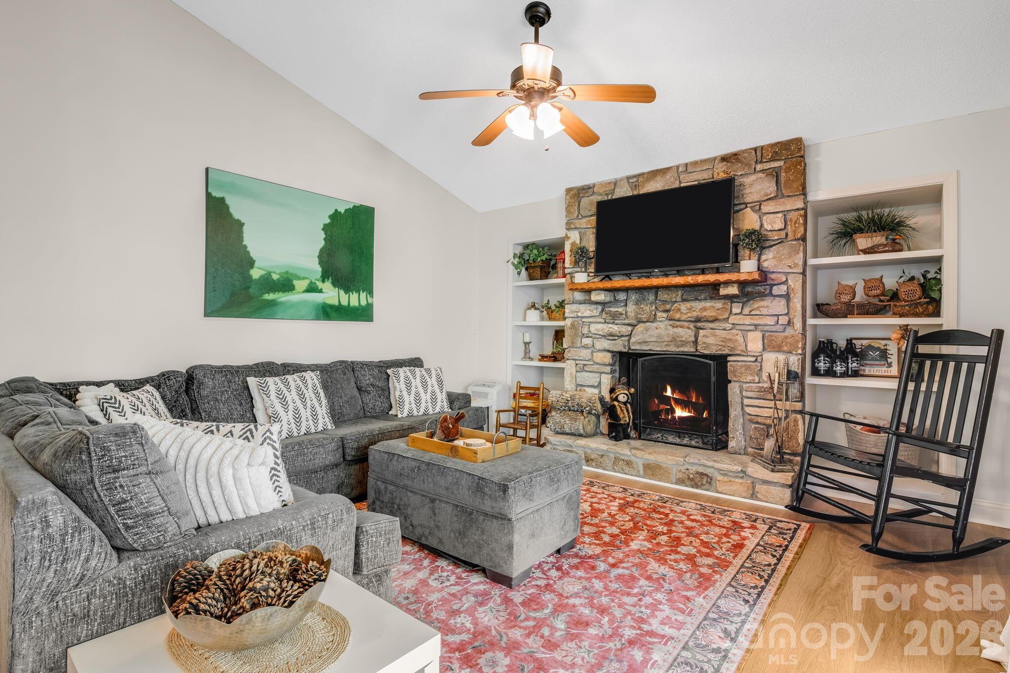 950 Main Street #5 — Chimney Rock
