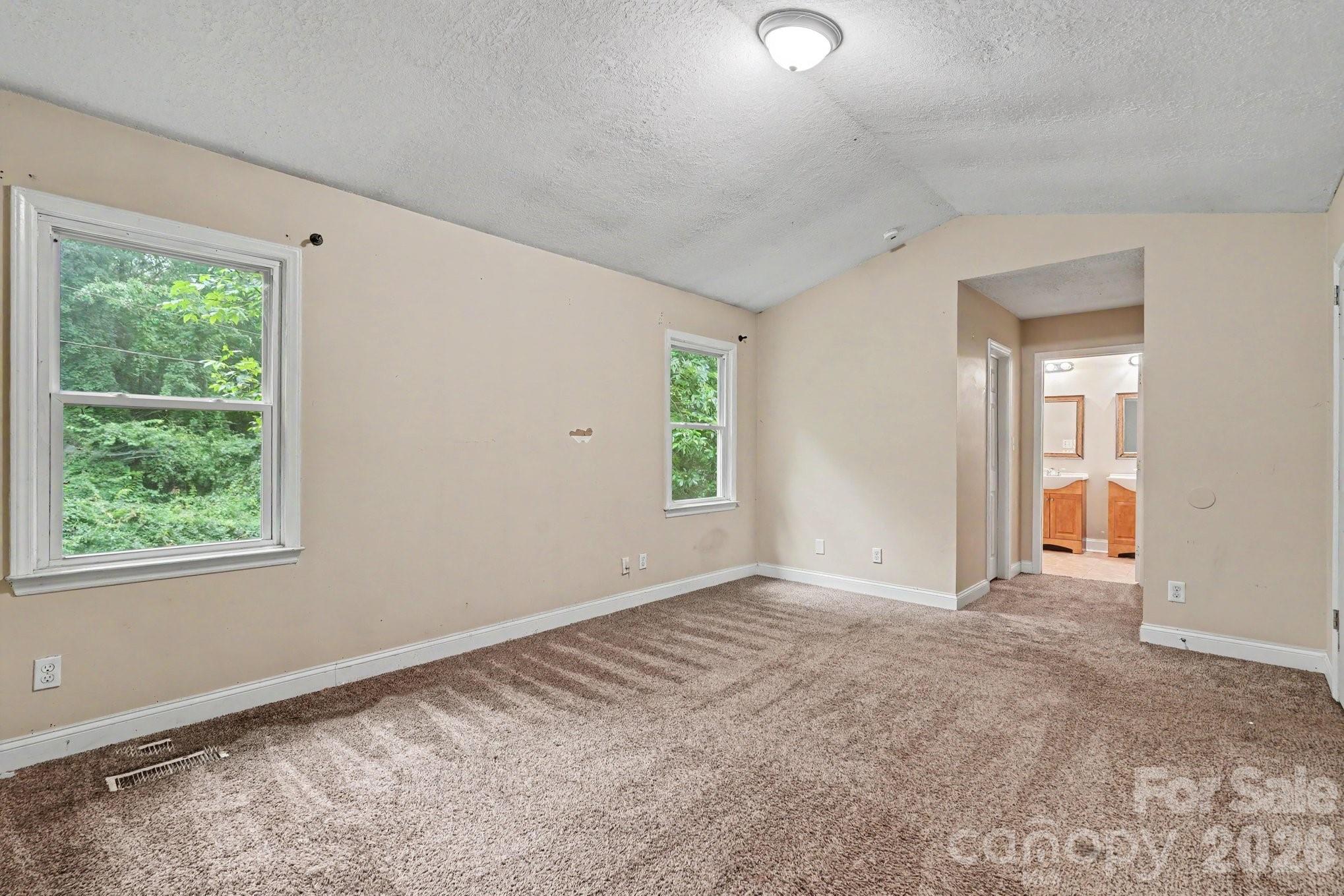 7111 Amarillo Drive — Charlotte