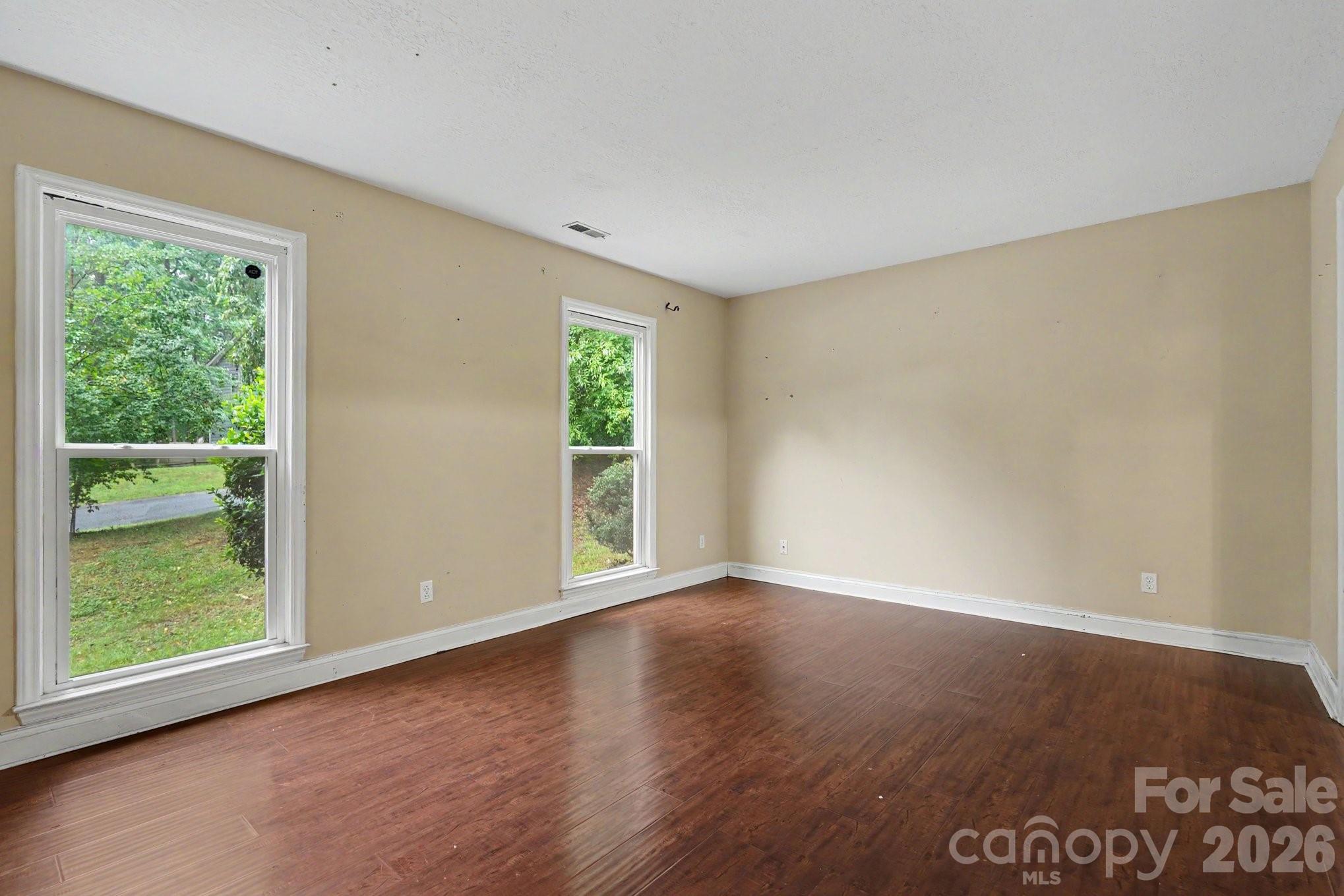 7111 Amarillo Drive — Charlotte