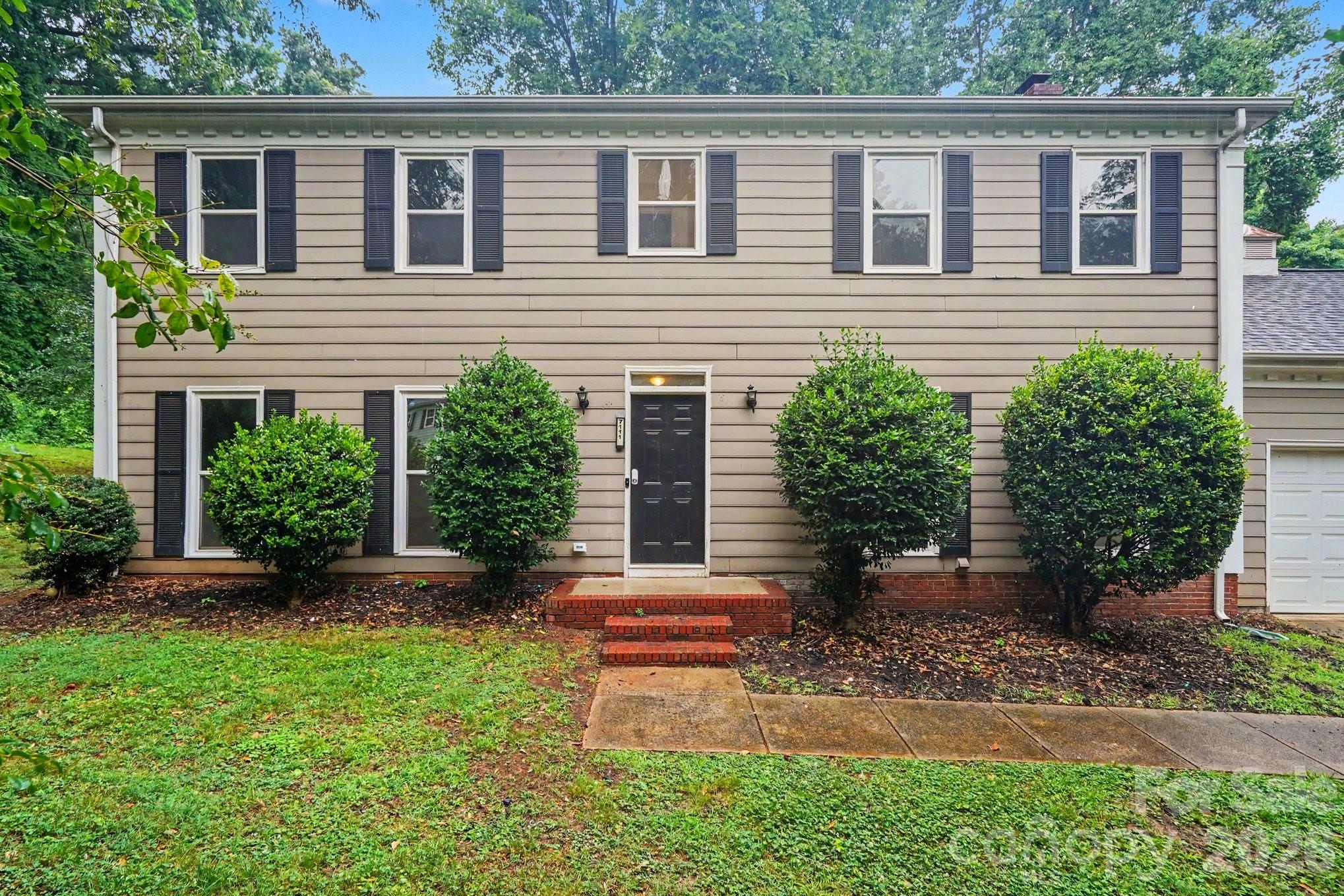 7111 Amarillo Drive — Charlotte