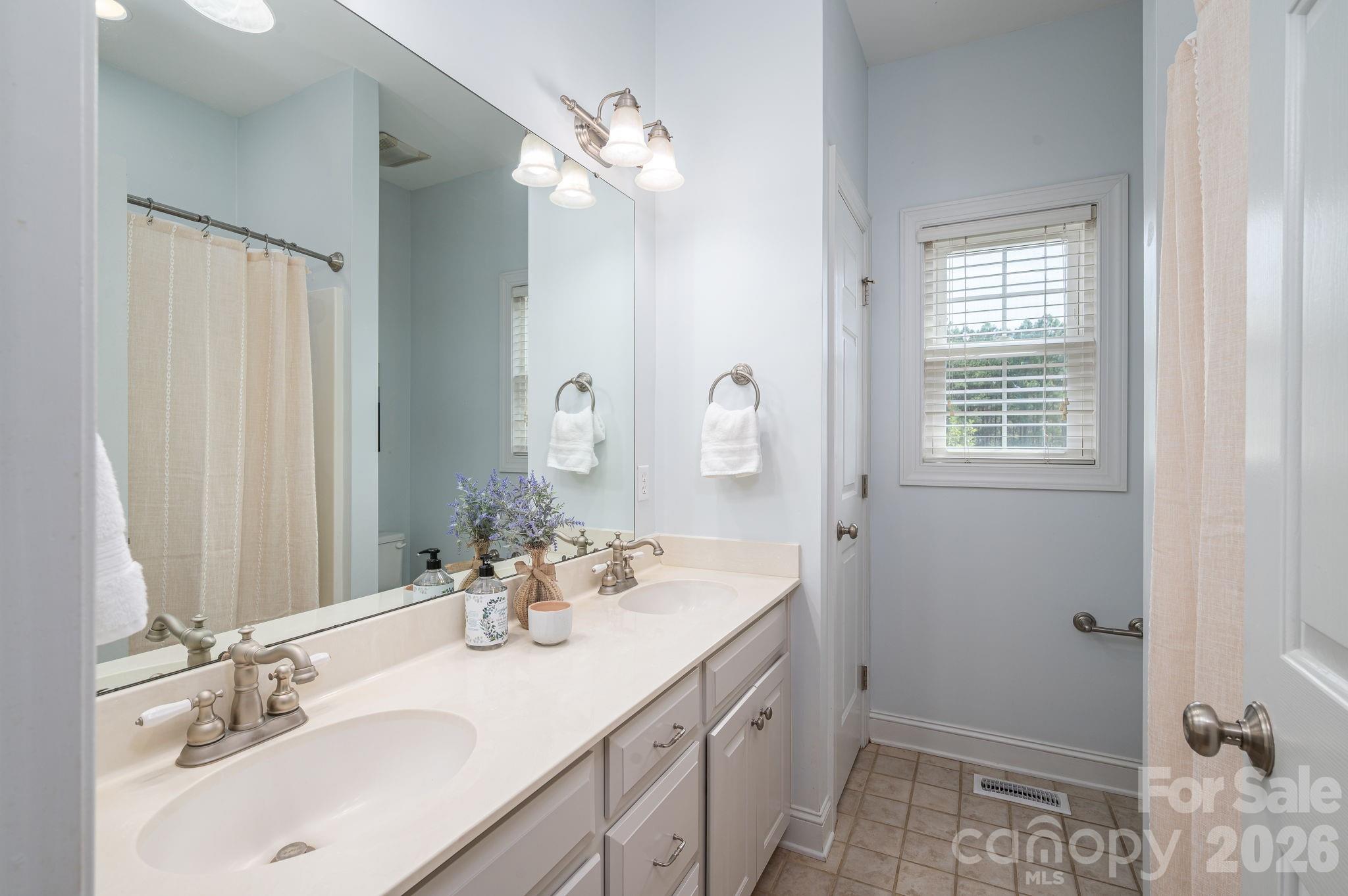 3020 N Ridge Court — Lincolnton