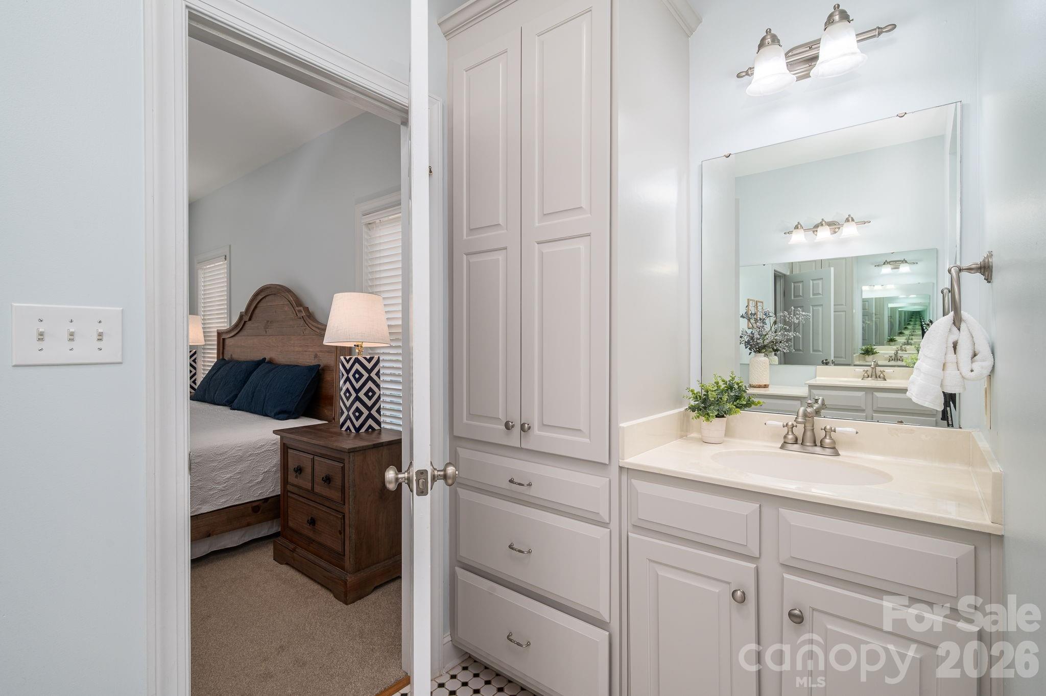 3020 N Ridge Court — Lincolnton