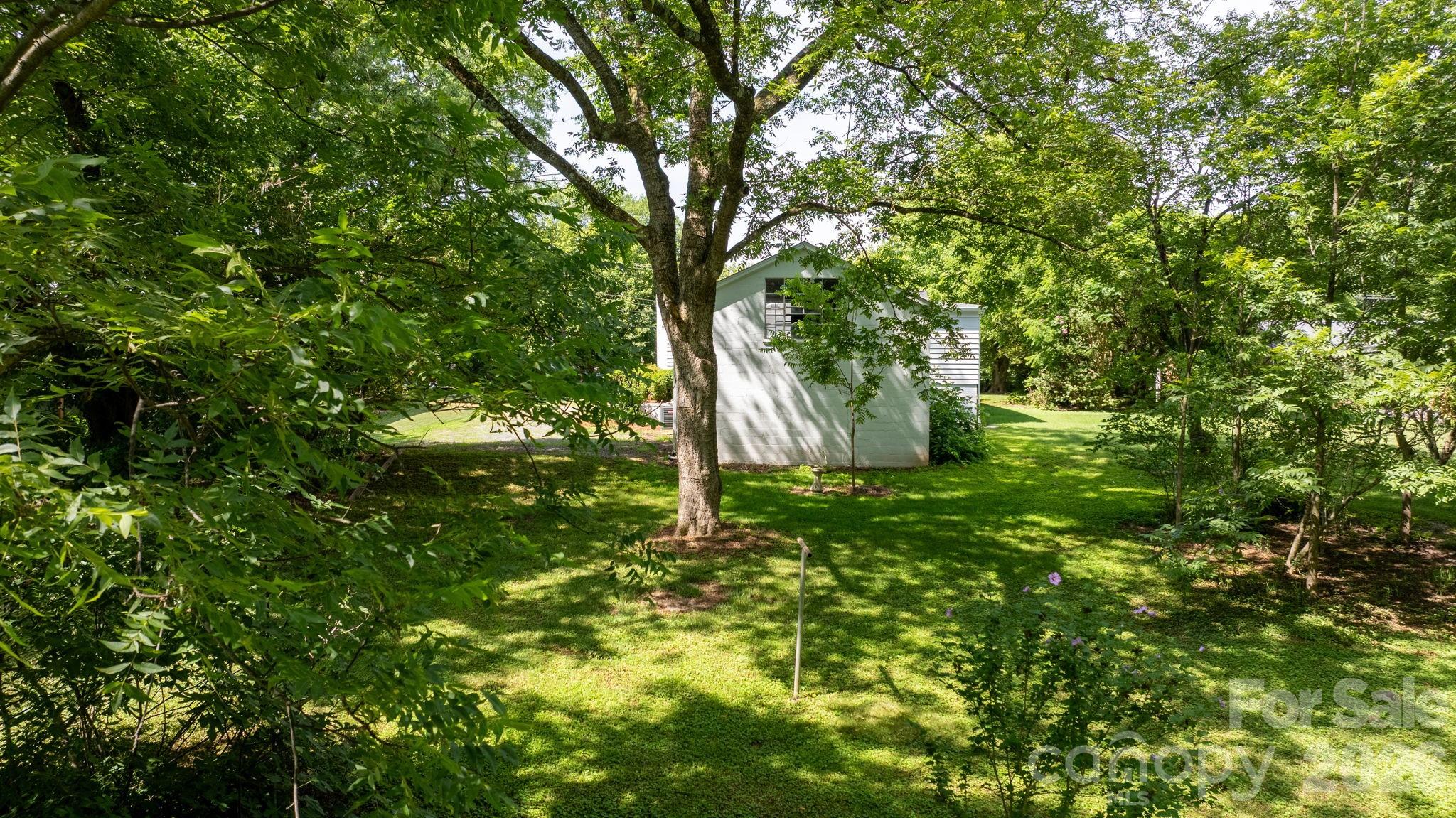608 1st Street W — Conover