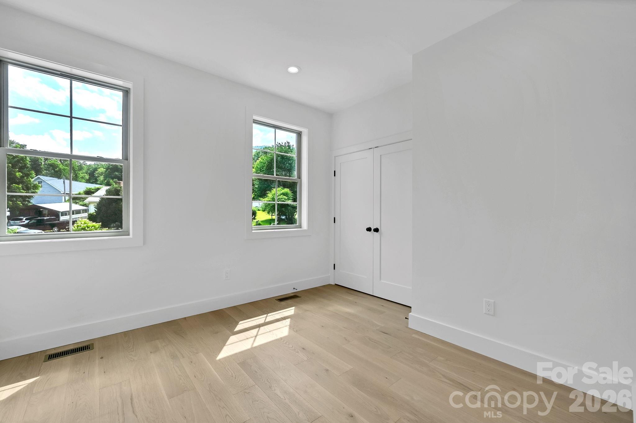 225 Edgewood Road S — Asheville