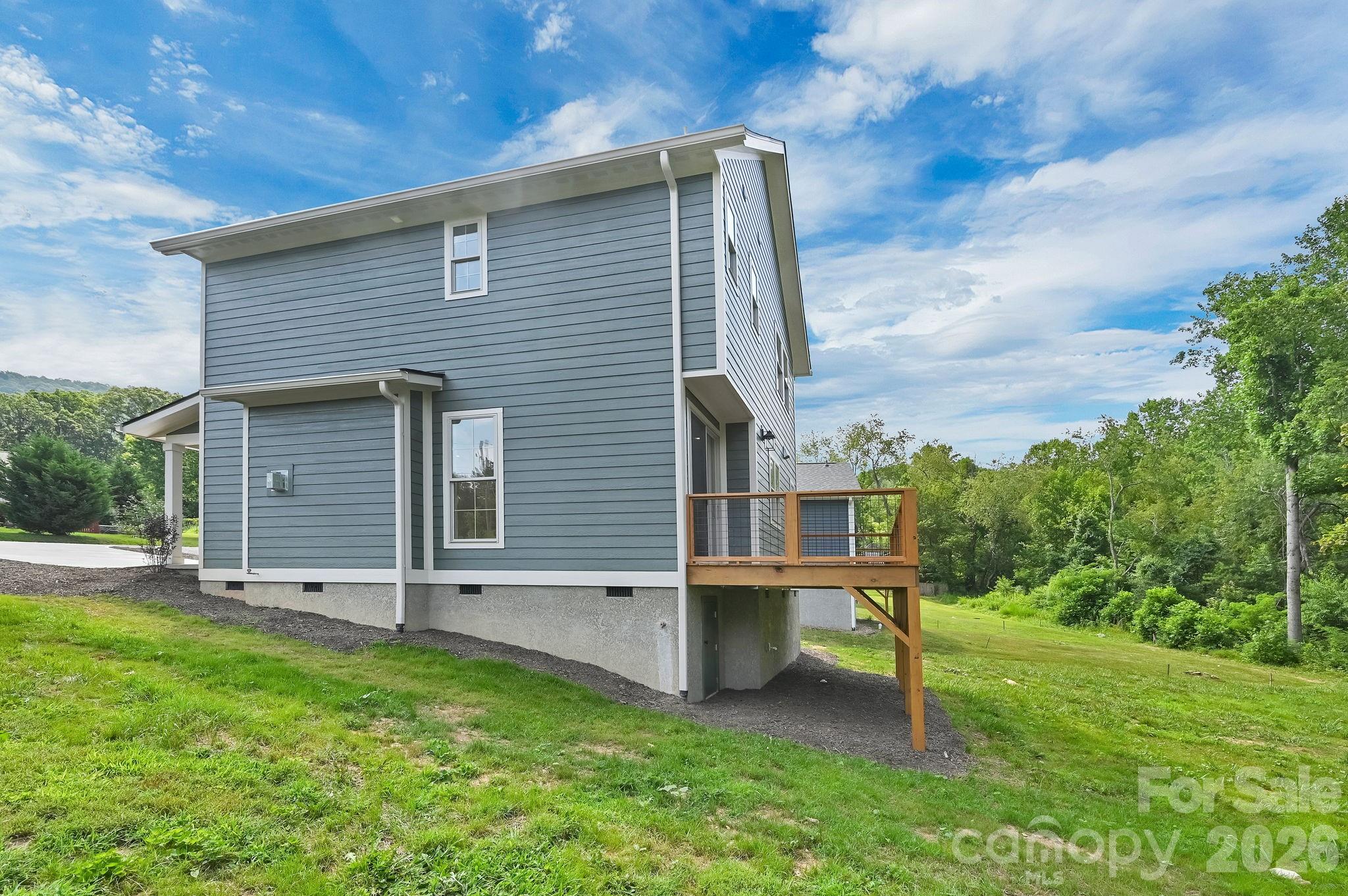 225 Edgewood Road S — Asheville