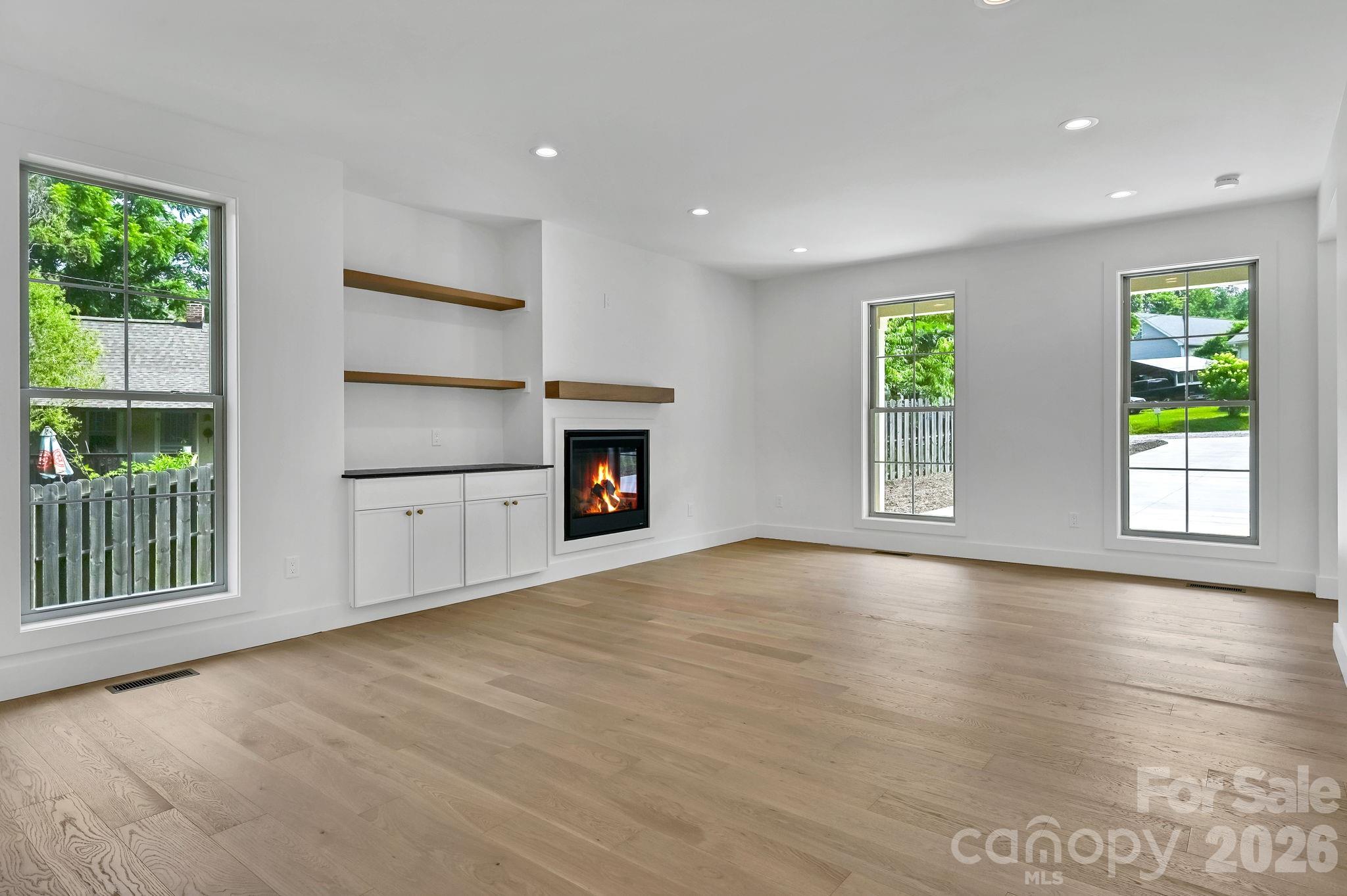 225 Edgewood Road S — Asheville