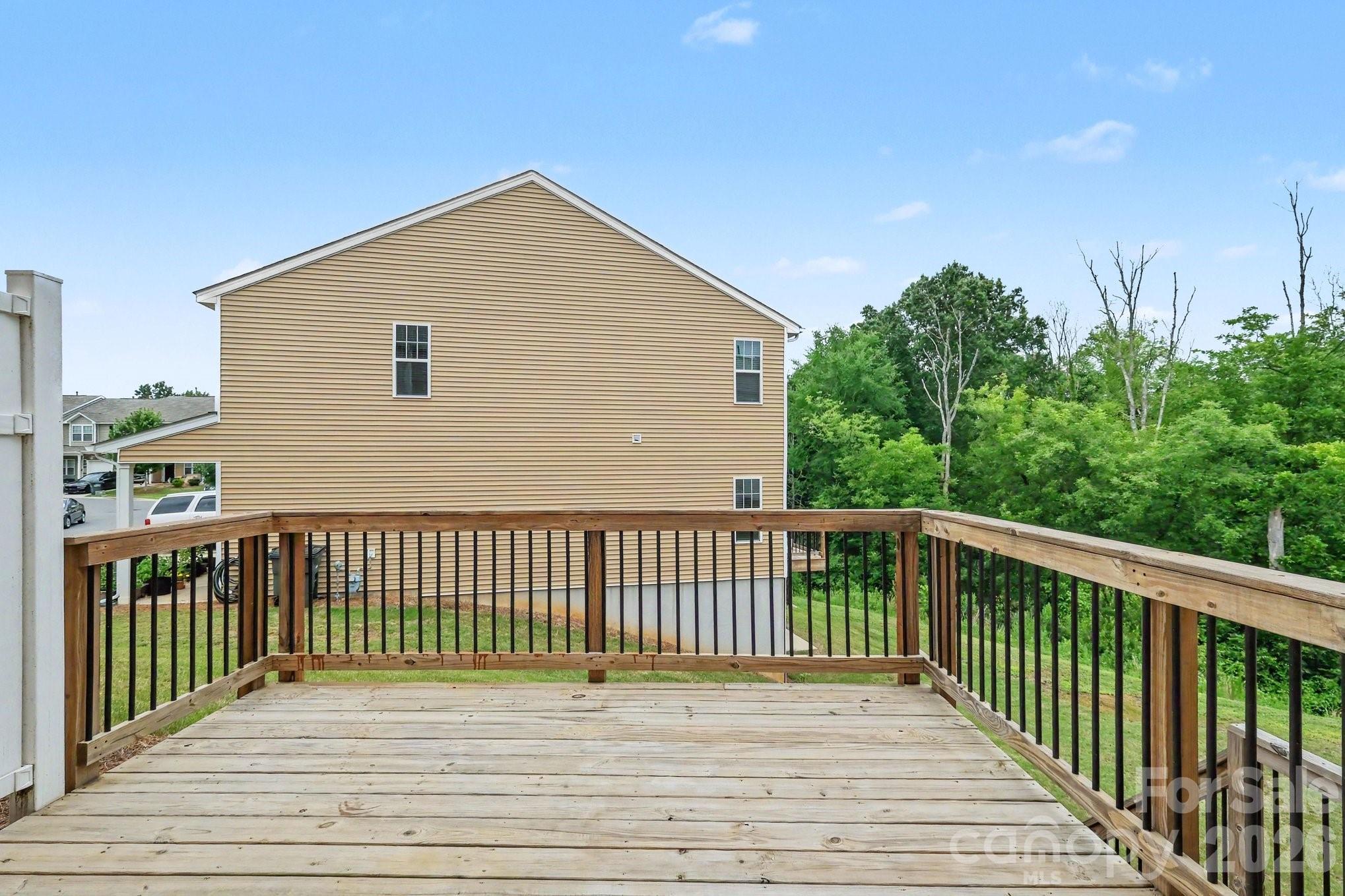 6411 Revolutionary Trail — Charlotte