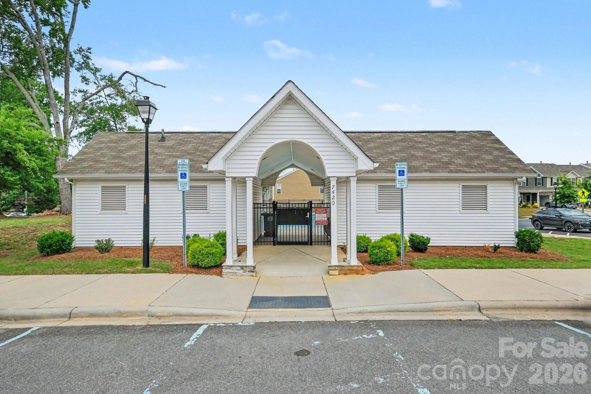 6411 Revolutionary Trail — Charlotte