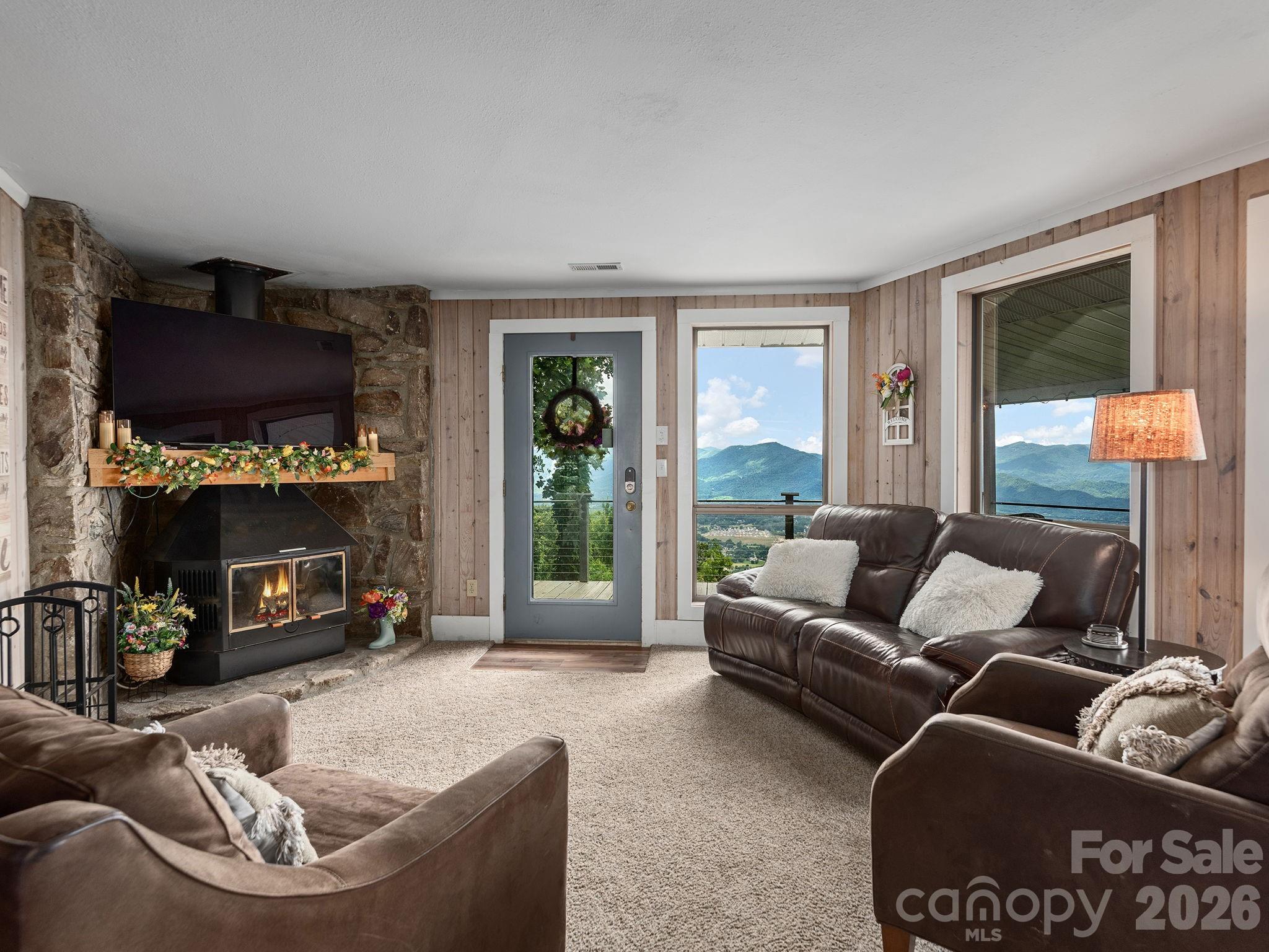 153 Windalier Lane — Waynesville