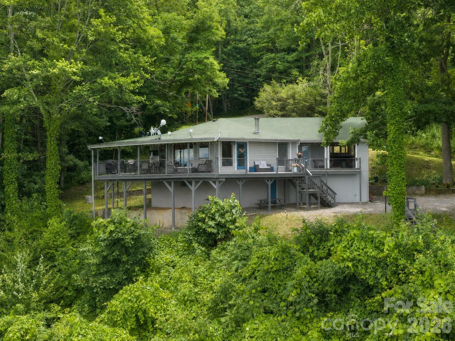 153 Windalier Lane — Waynesville