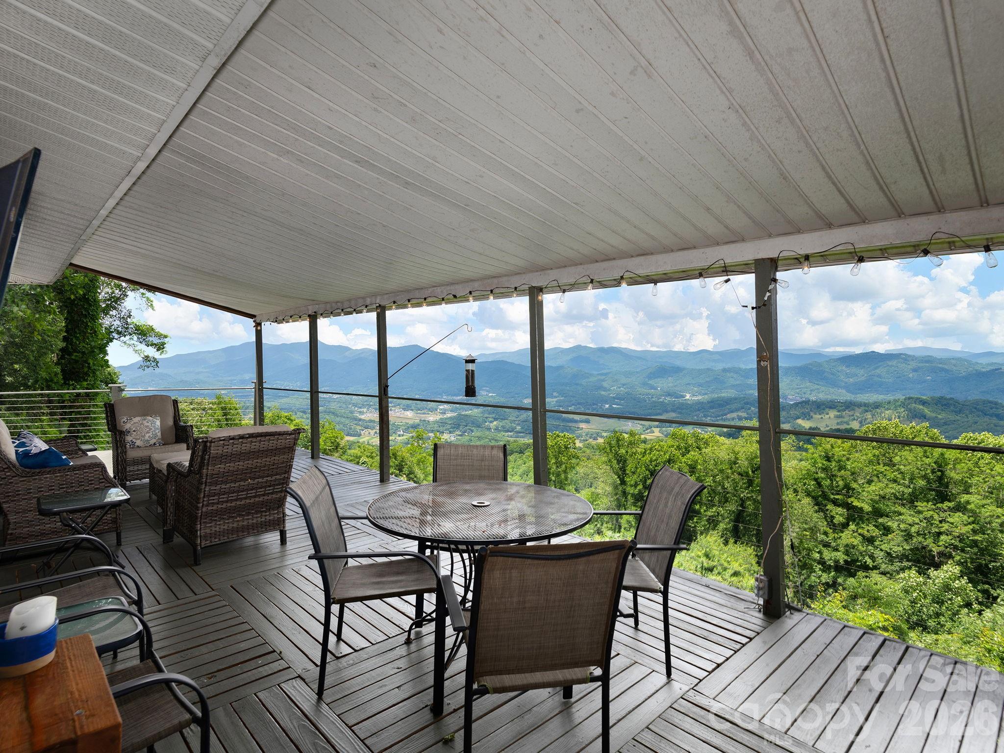 153 Windalier Lane — Waynesville