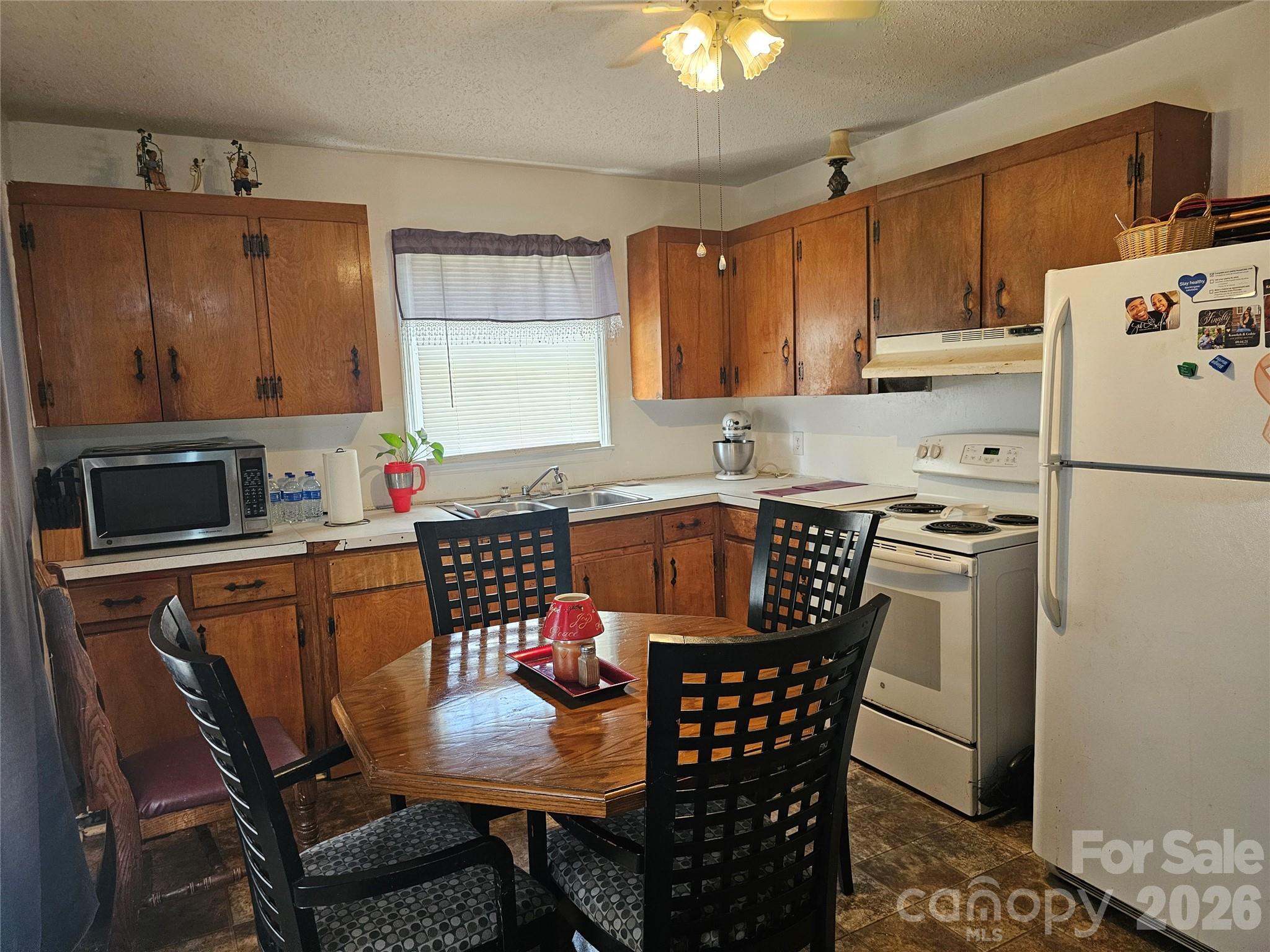 306 Wylie Park Road — Lancaster
