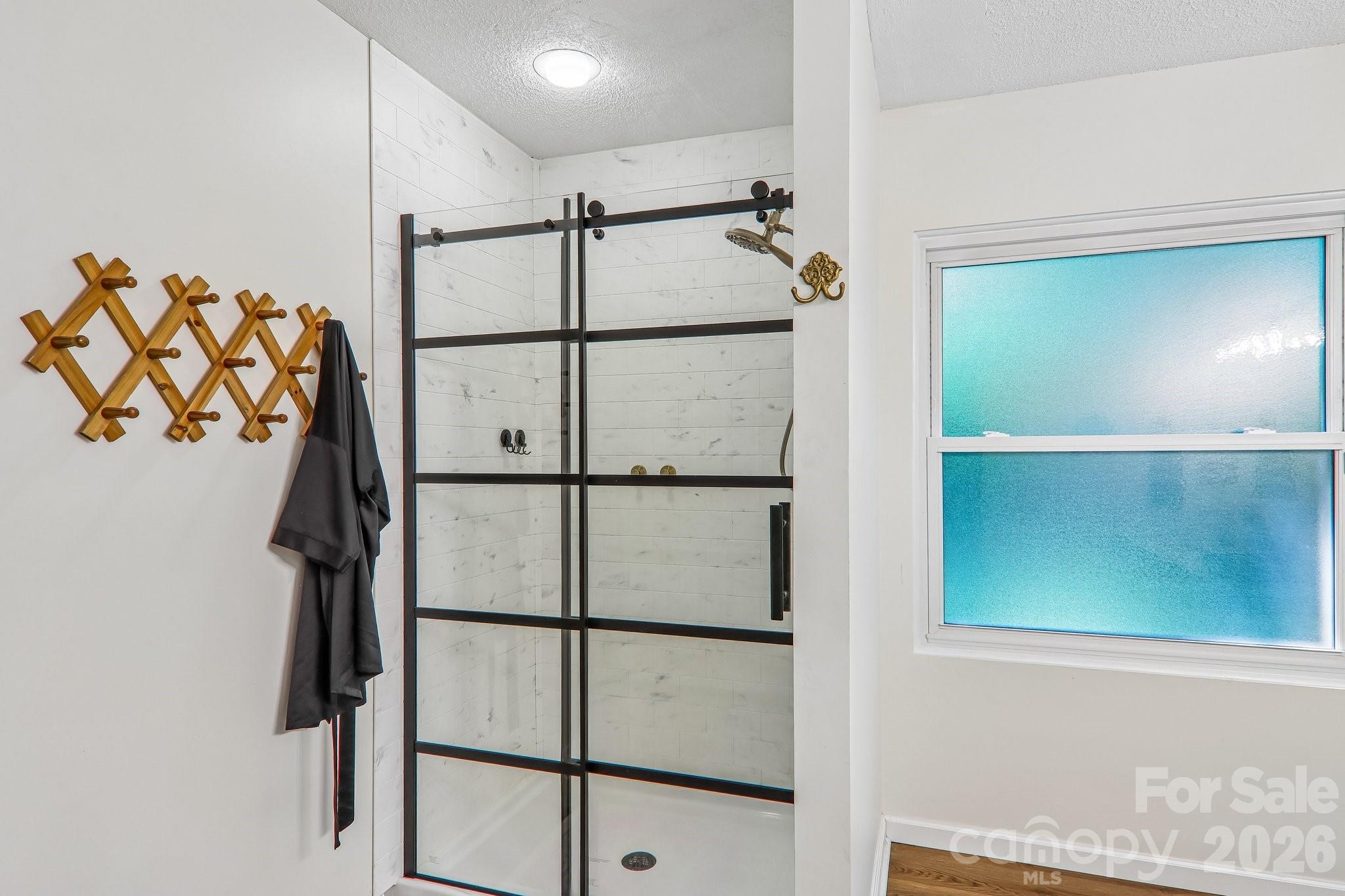 401 Heather Marie Drive — Hendersonville