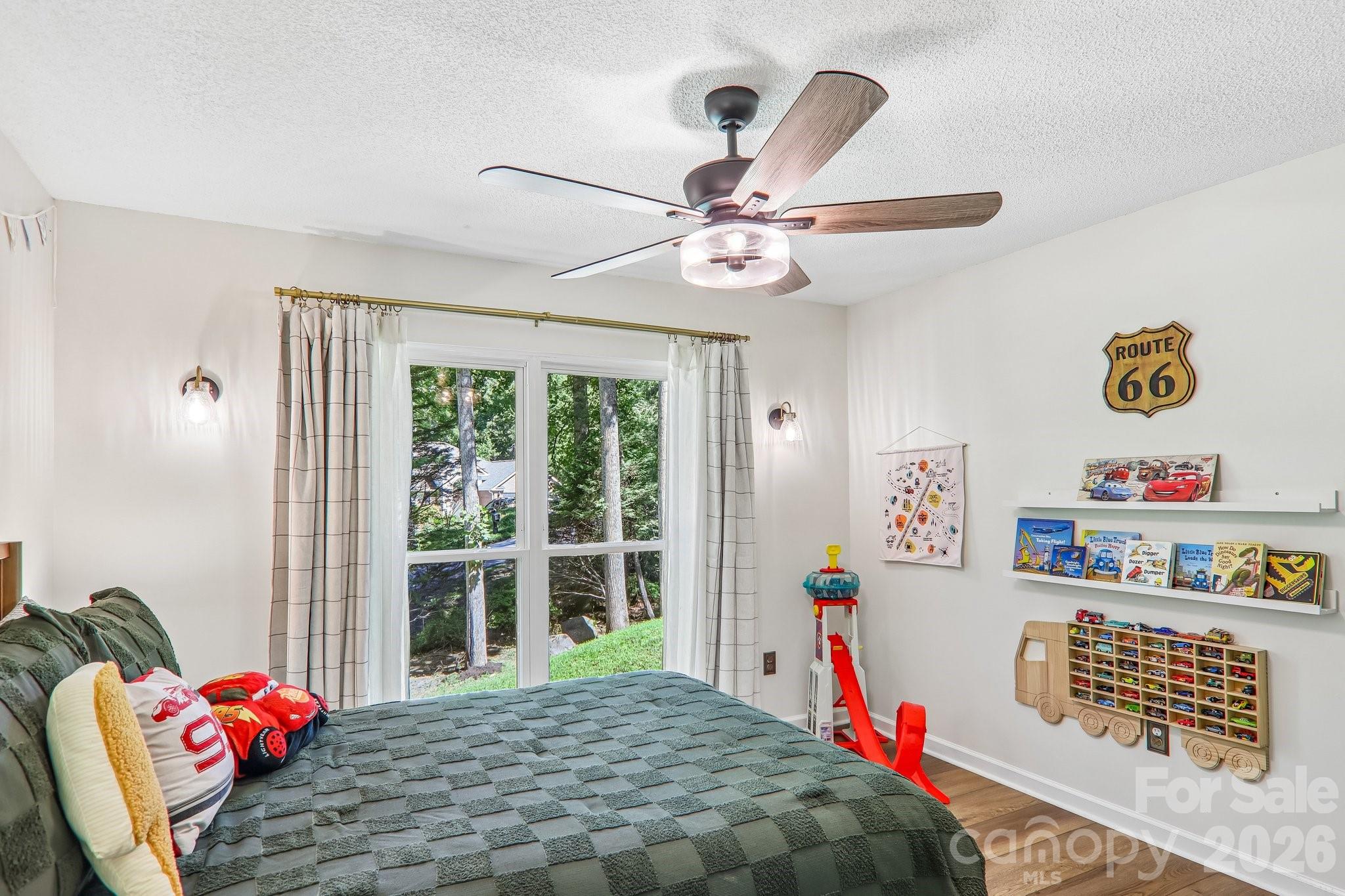 401 Heather Marie Drive — Hendersonville