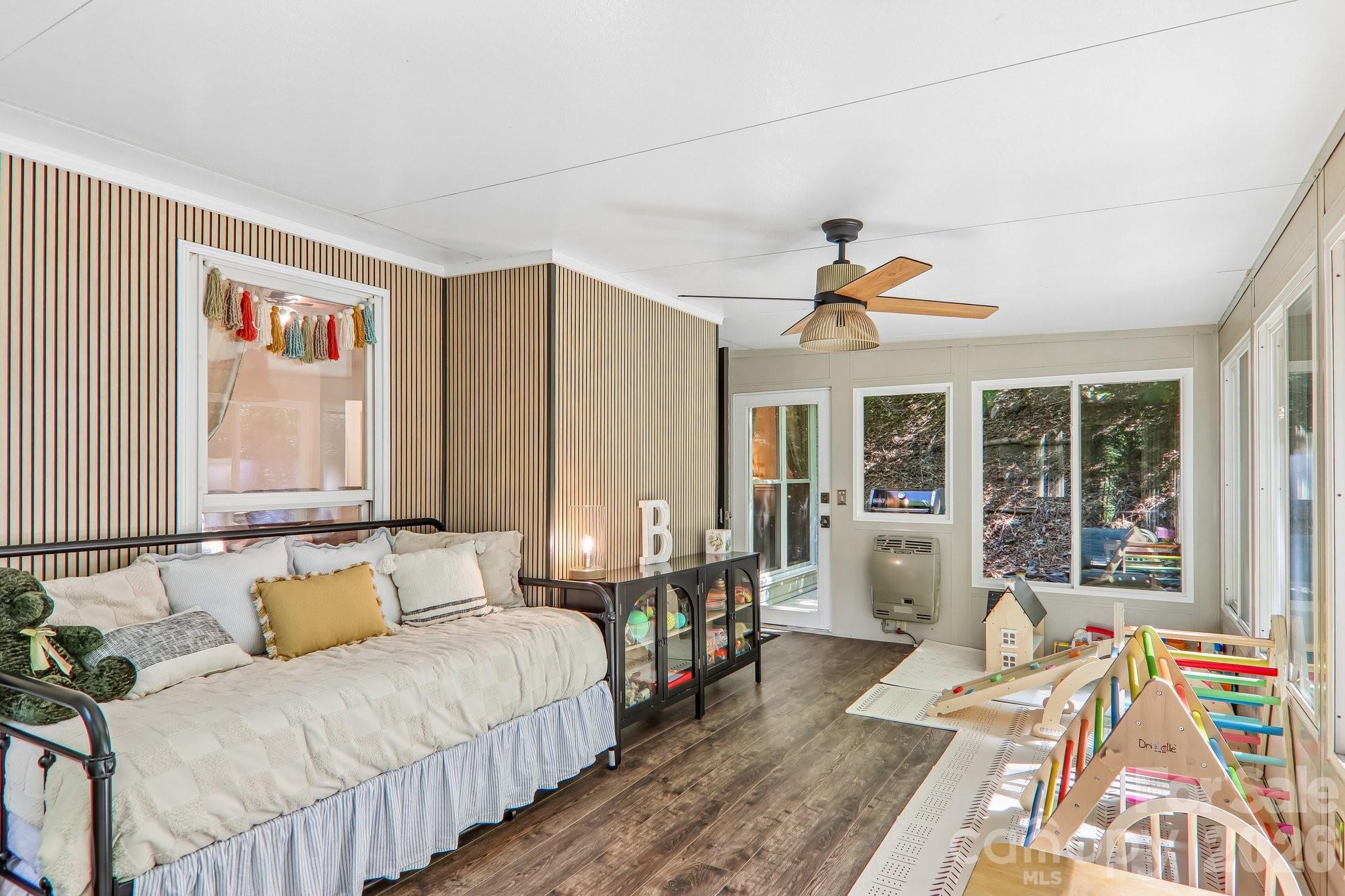 401 Heather Marie Drive — Hendersonville