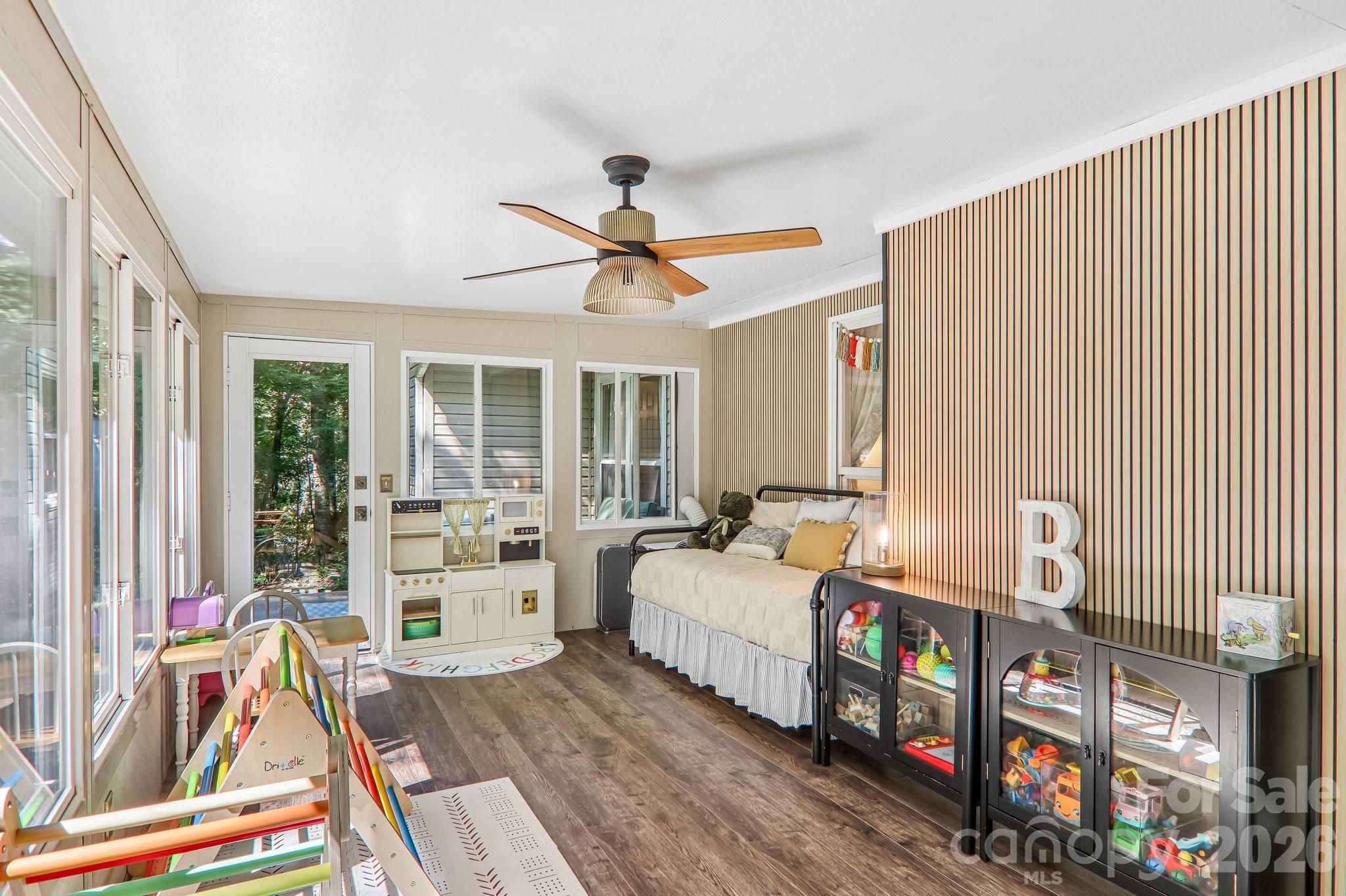 401 Heather Marie Drive — Hendersonville