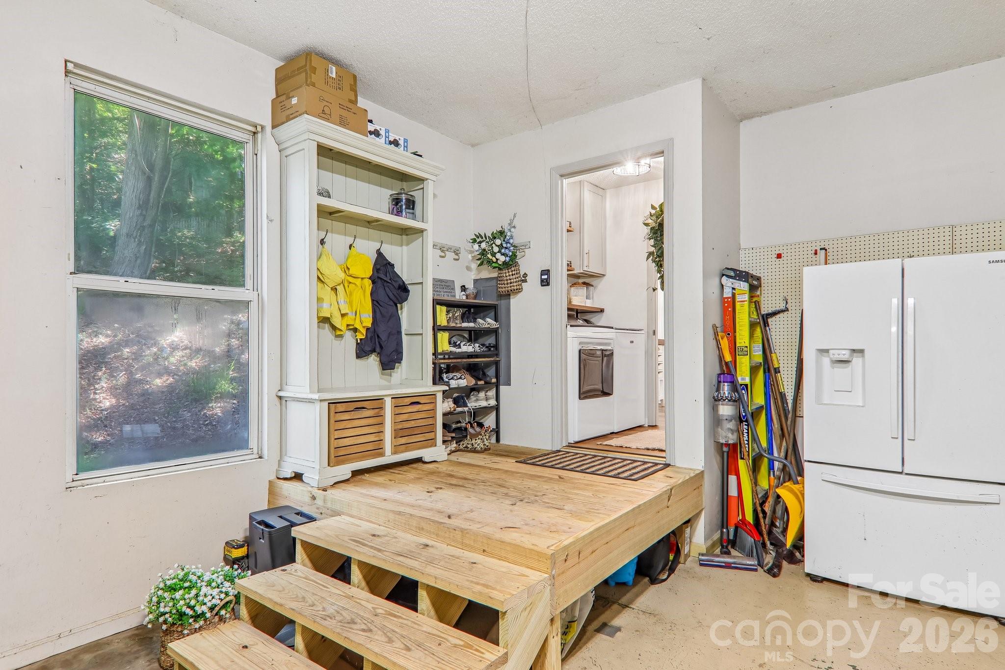 401 Heather Marie Drive — Hendersonville