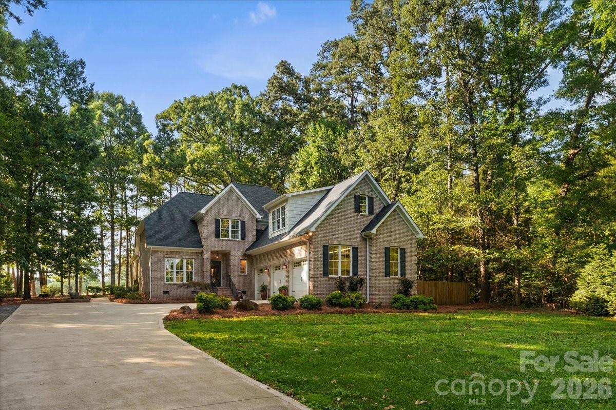 49437 Quail Trail Road — Norwood