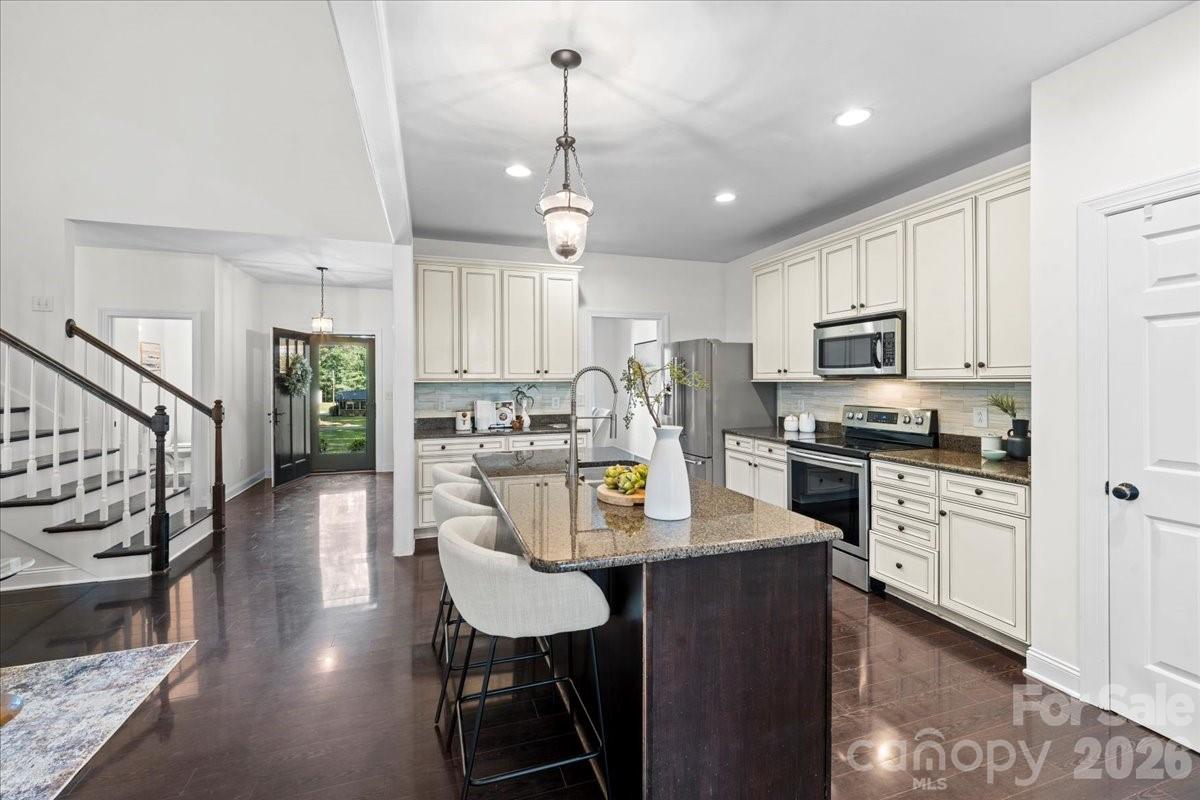 49437 Quail Trail Road — Norwood
