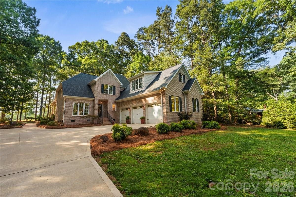 49437 Quail Trail Road — Norwood
