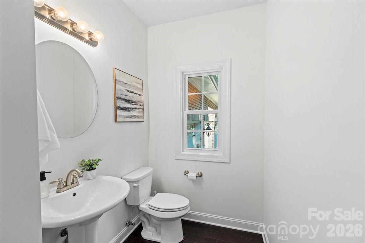 49437 Quail Trail Road — Norwood