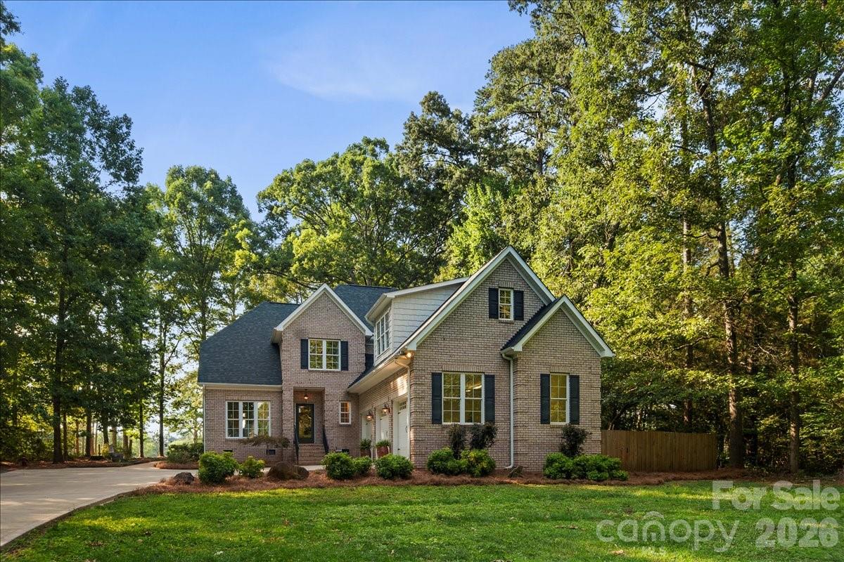 49437 Quail Trail Road — Norwood