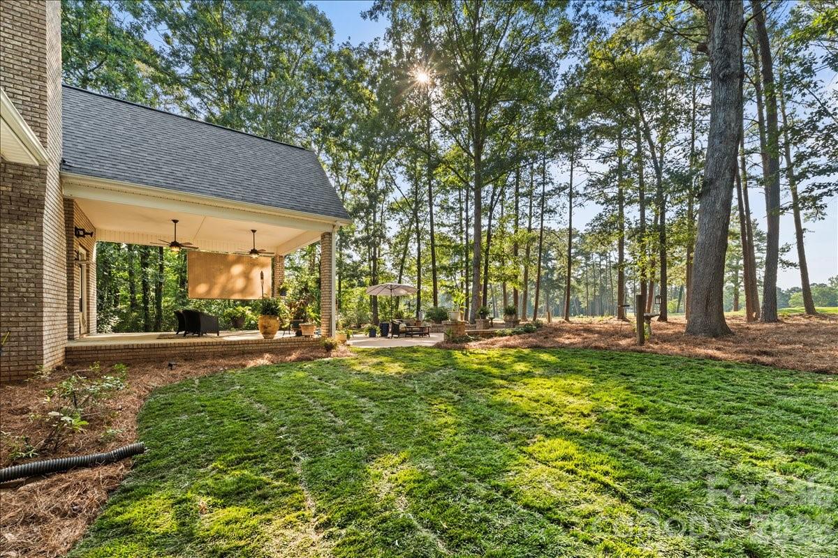49437 Quail Trail Road — Norwood