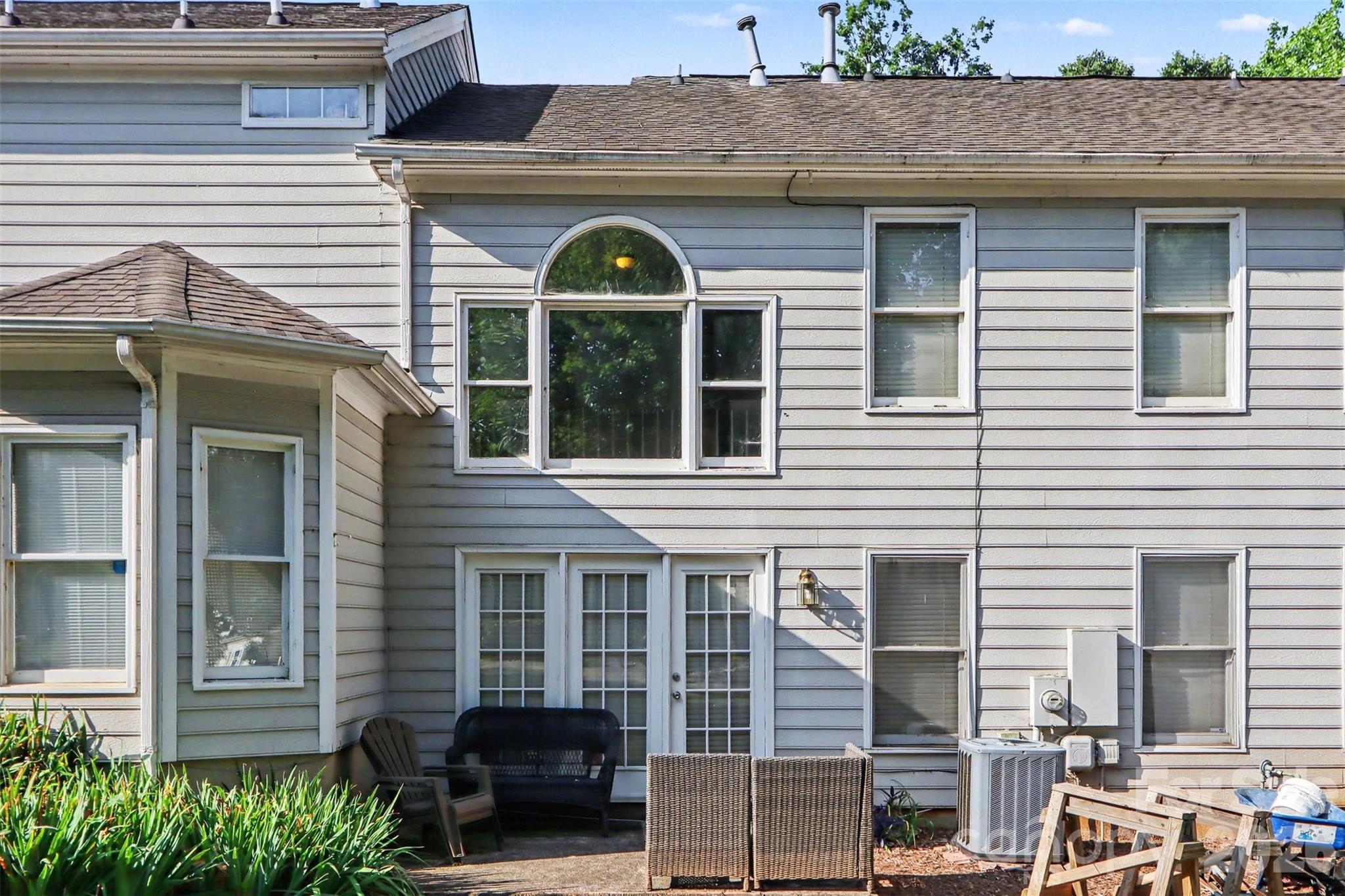 8606 Fox Chase Lane — Charlotte