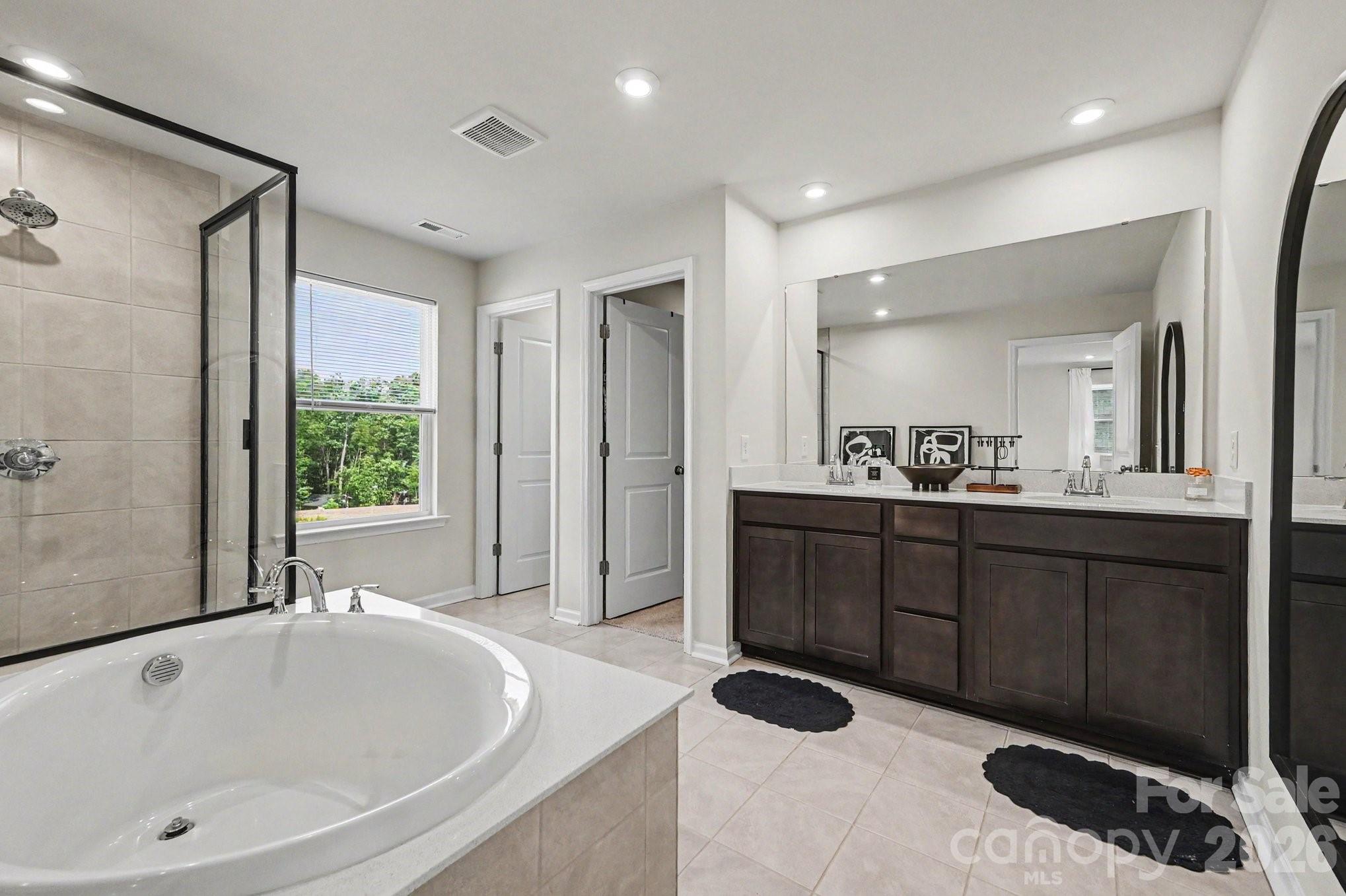 8230 Franklin Trail Street — Charlotte
