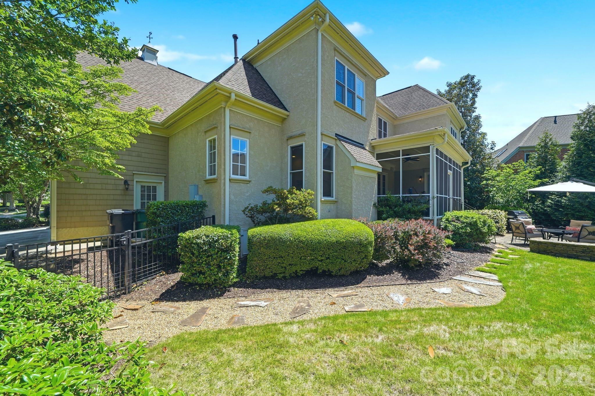 11120 Mcclure Manor Drive — Charlotte