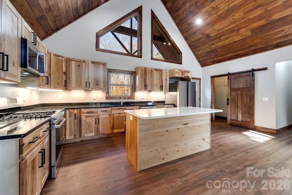 397 Kennelly Loop — Murphy