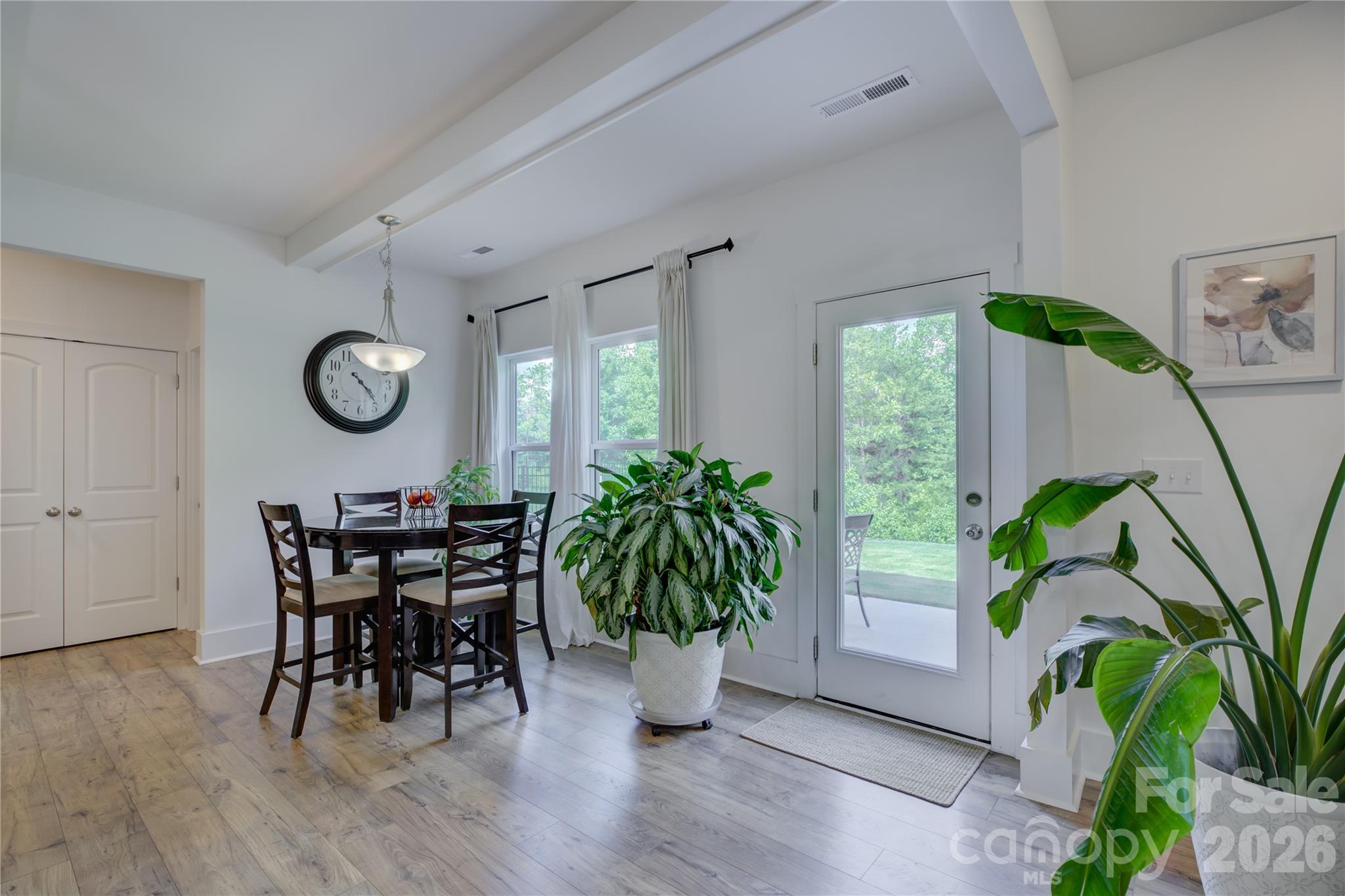 1928 Thoreau Way — York