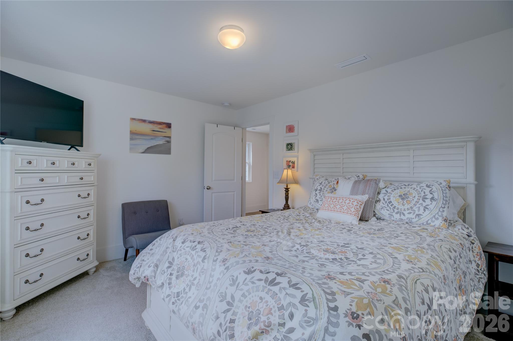 1928 Thoreau Way — York