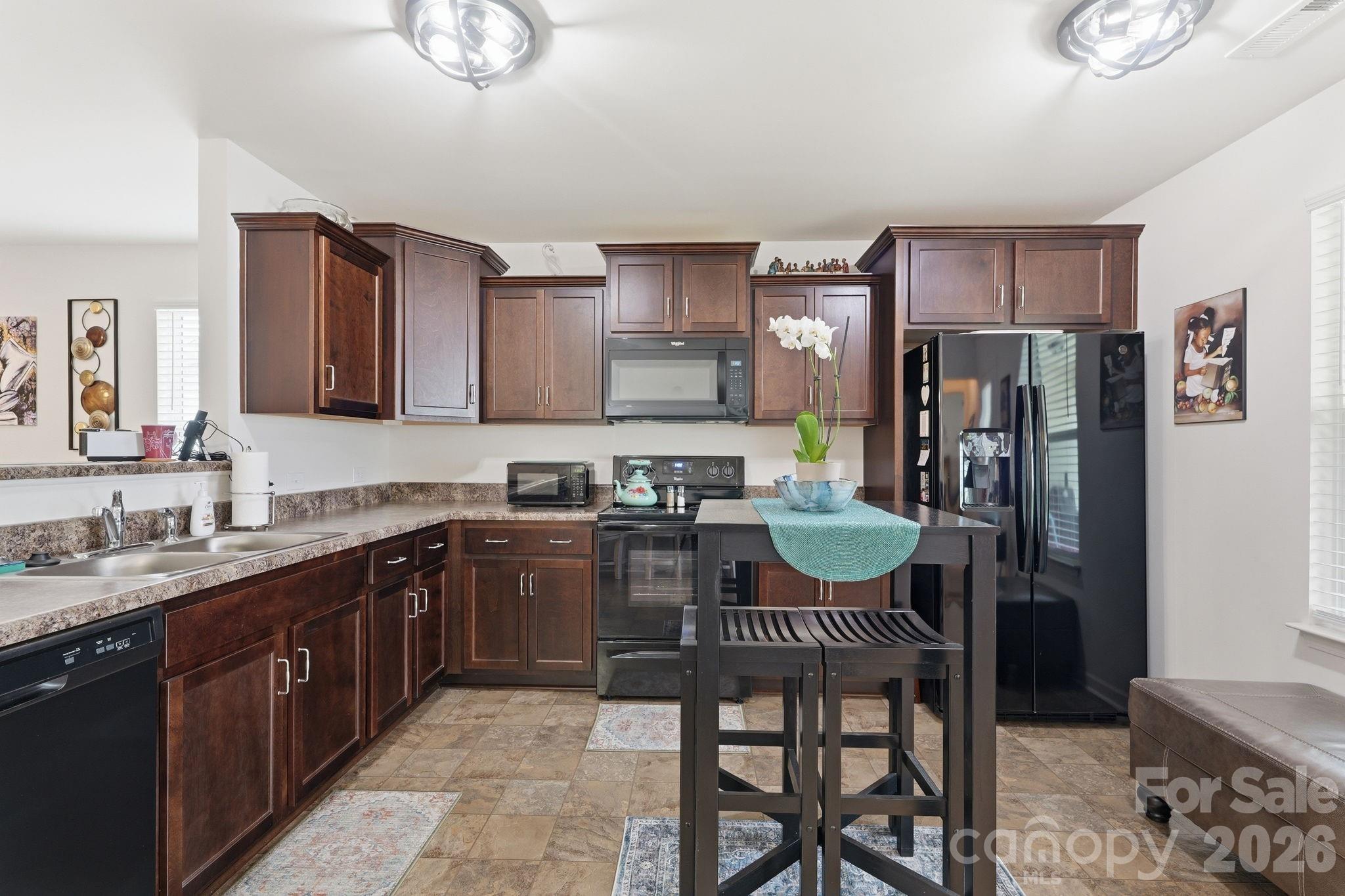 1707 Sawtooth Court — Landis