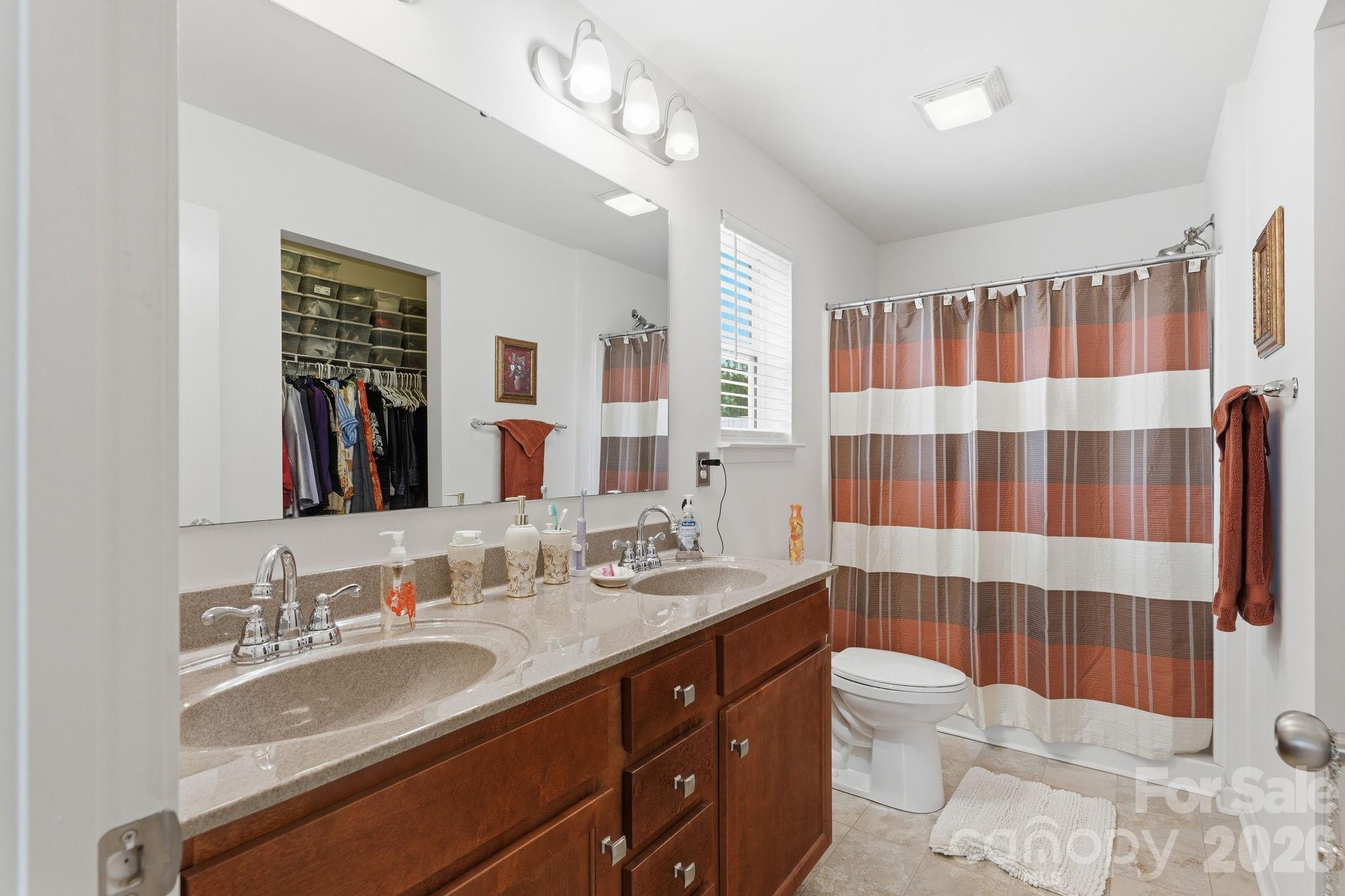 1707 Sawtooth Court — Landis
