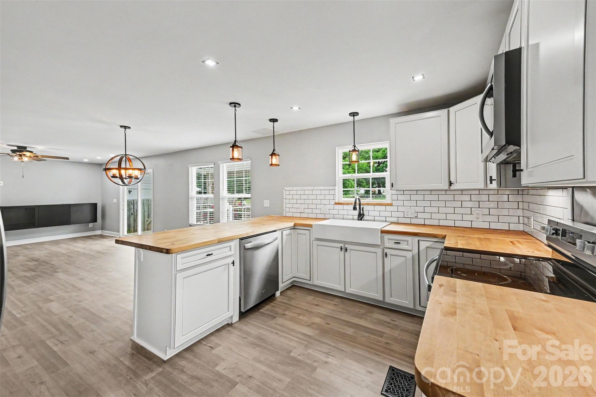 1001 Noles Drive — Mount Holly