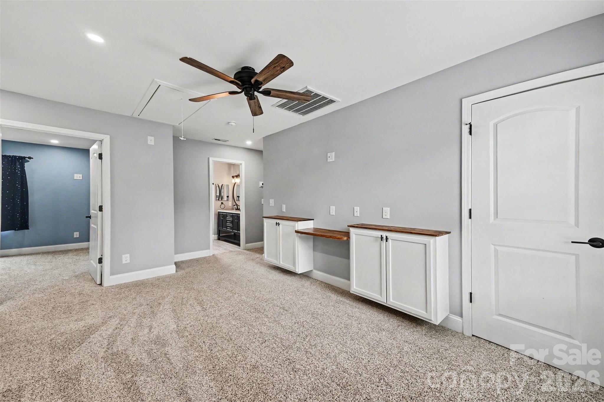 1001 Noles Drive — Mount Holly
