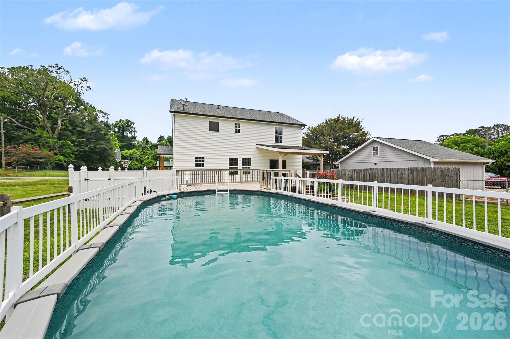 1001 Noles Drive — Mount Holly