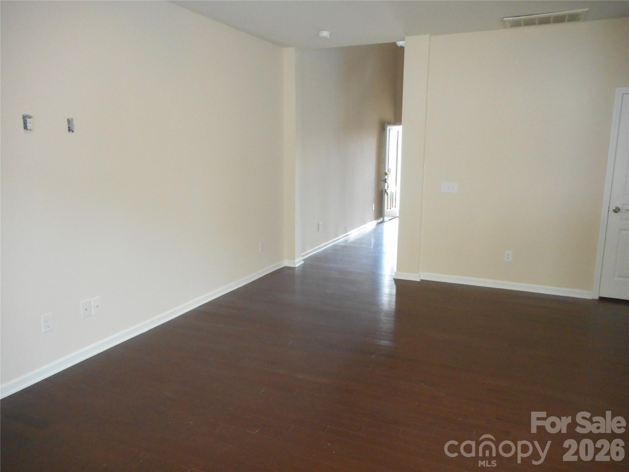 5860 Glassport Lane — Charlotte