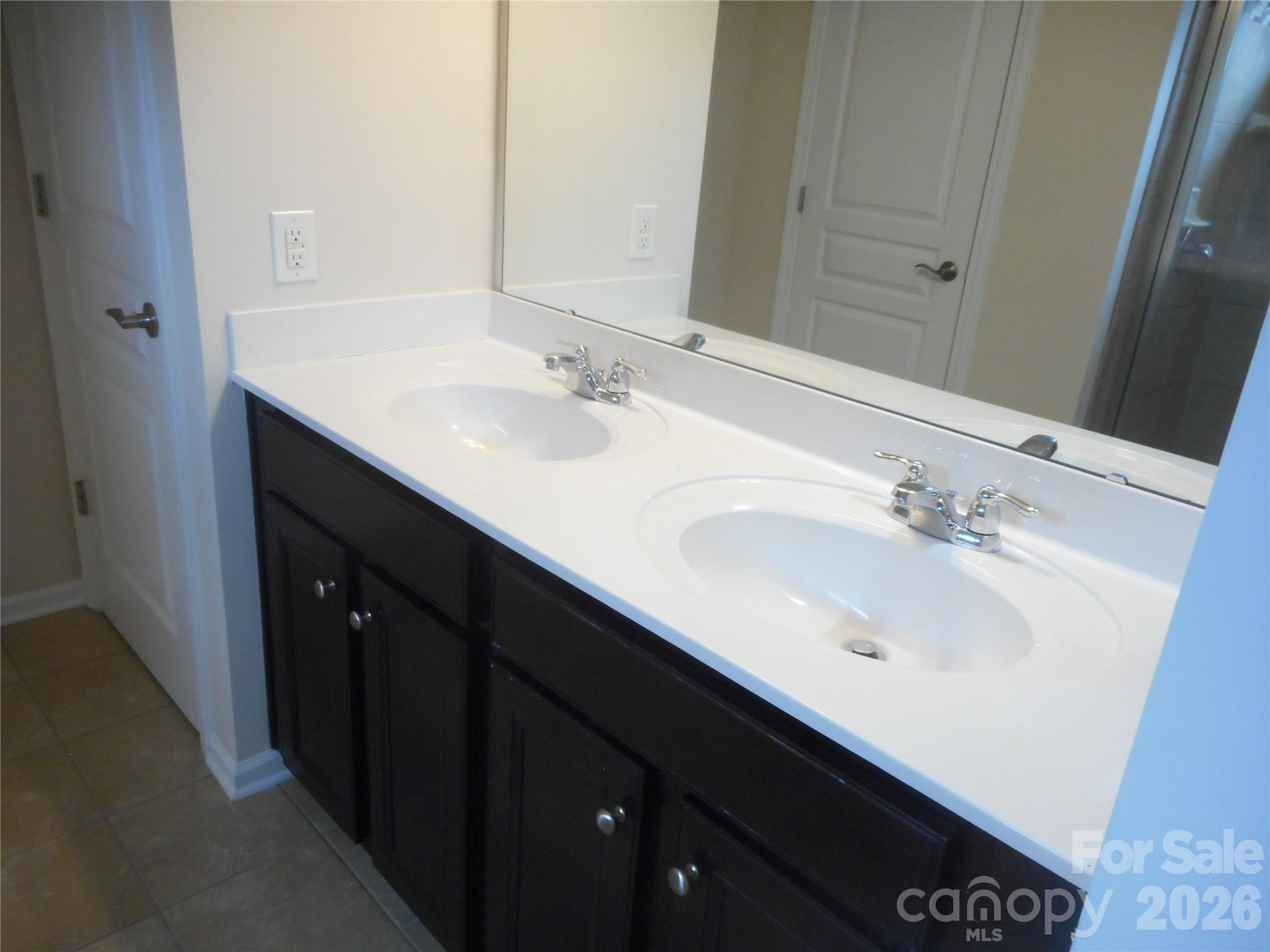 5860 Glassport Lane — Charlotte