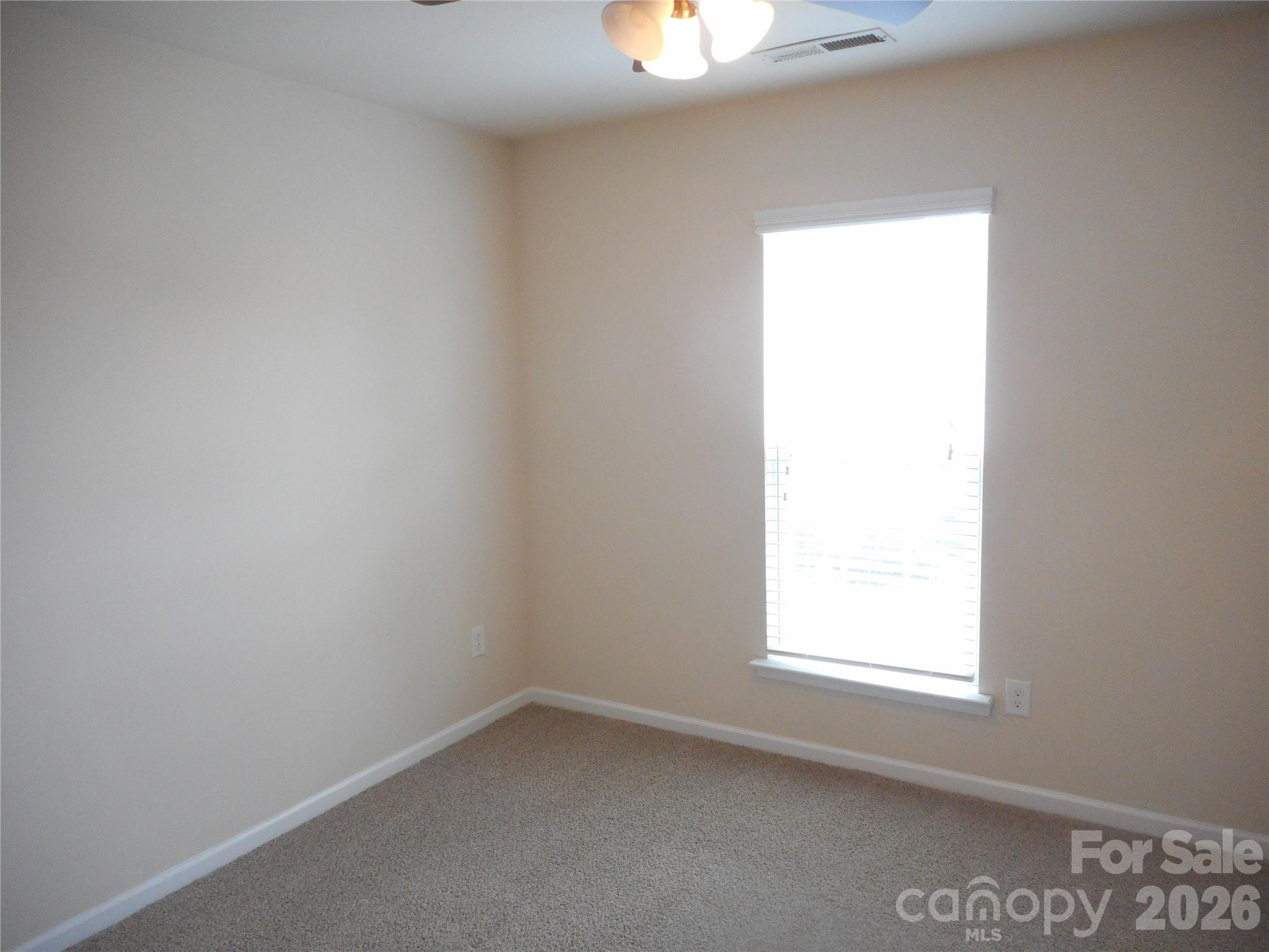 5860 Glassport Lane — Charlotte