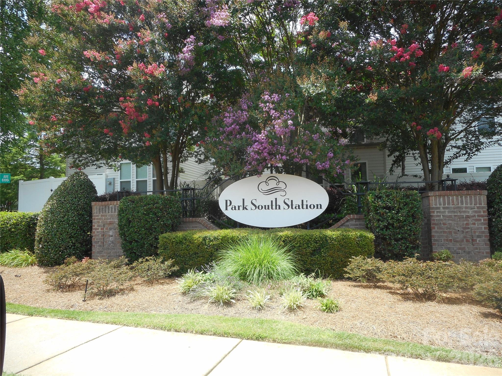 5860 Glassport Lane — Charlotte
