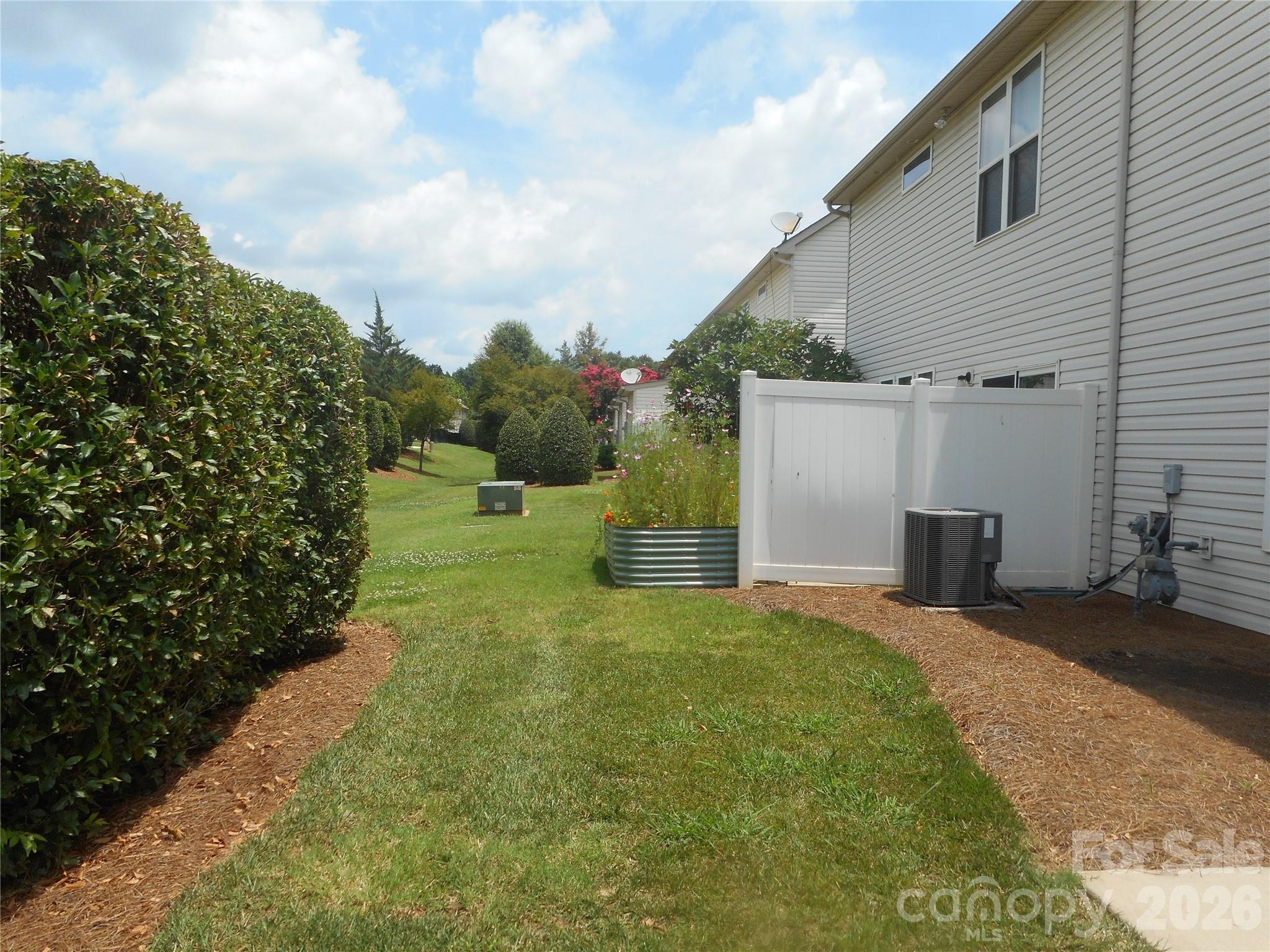 5860 Glassport Lane — Charlotte