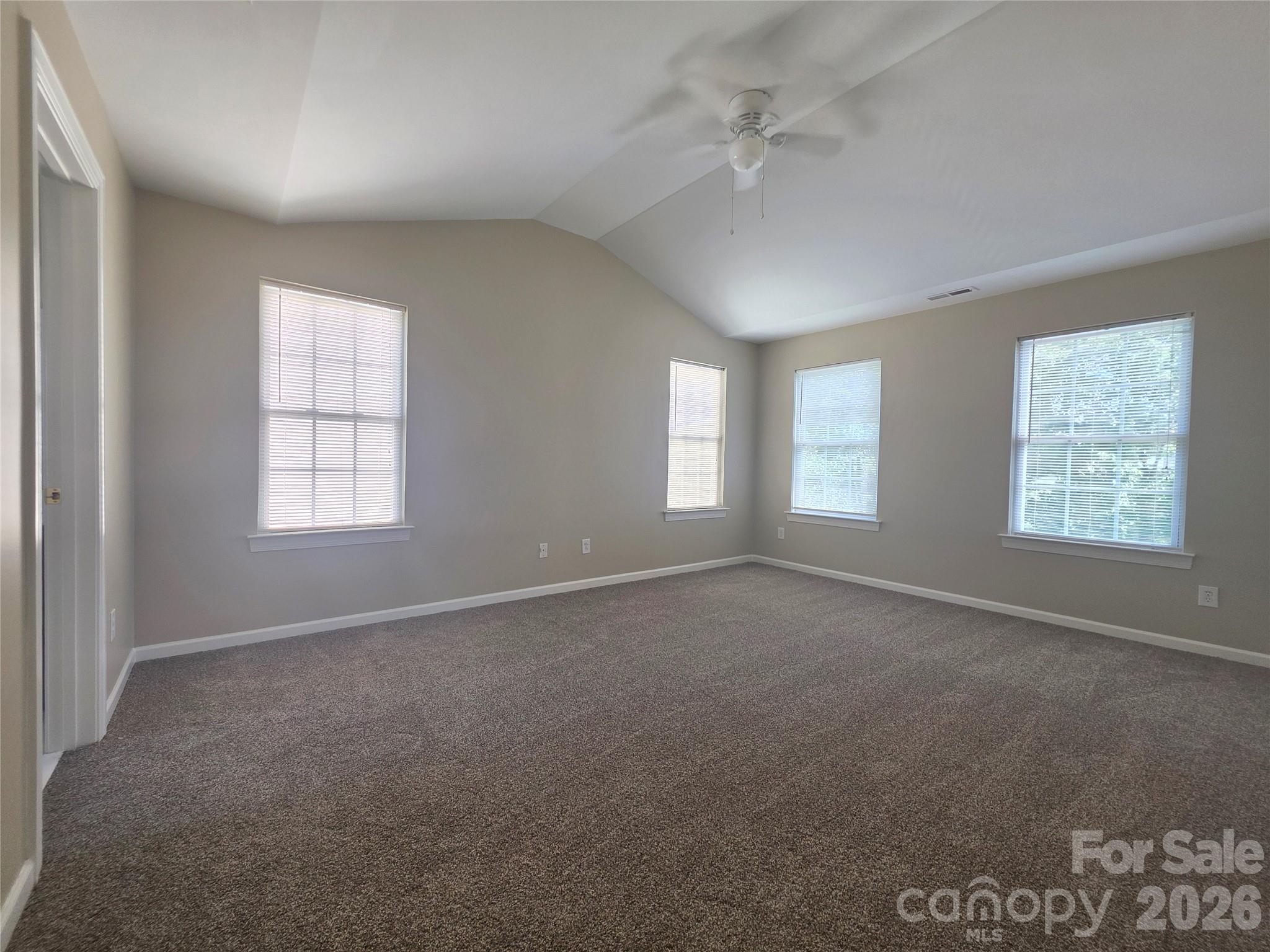 10601 Bere Island Drive — Charlotte