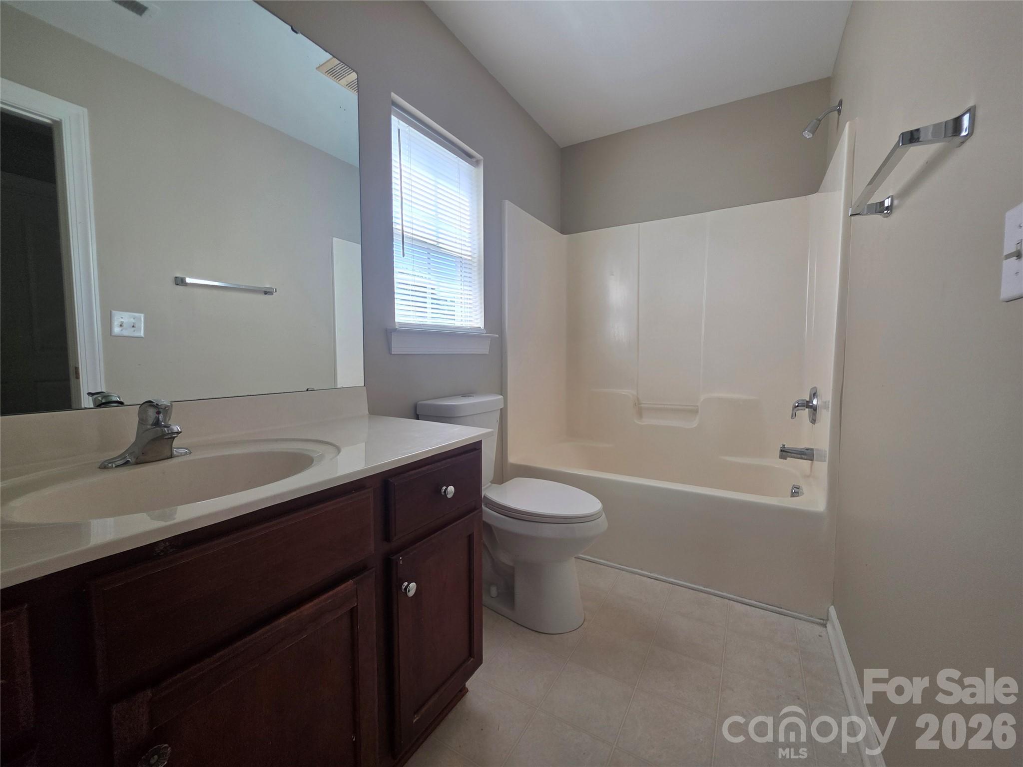 10601 Bere Island Drive — Charlotte