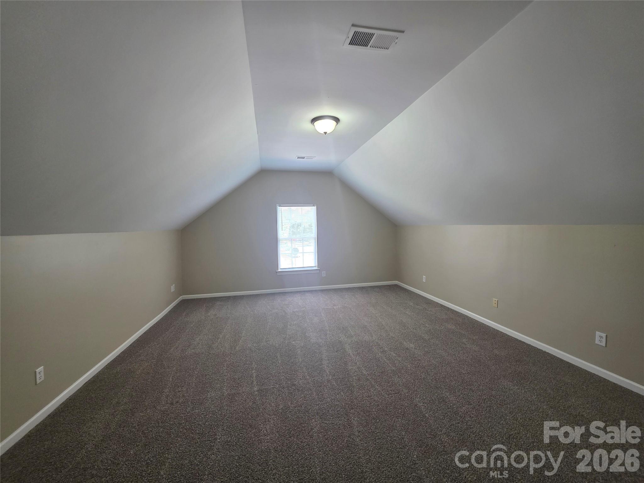 10601 Bere Island Drive — Charlotte