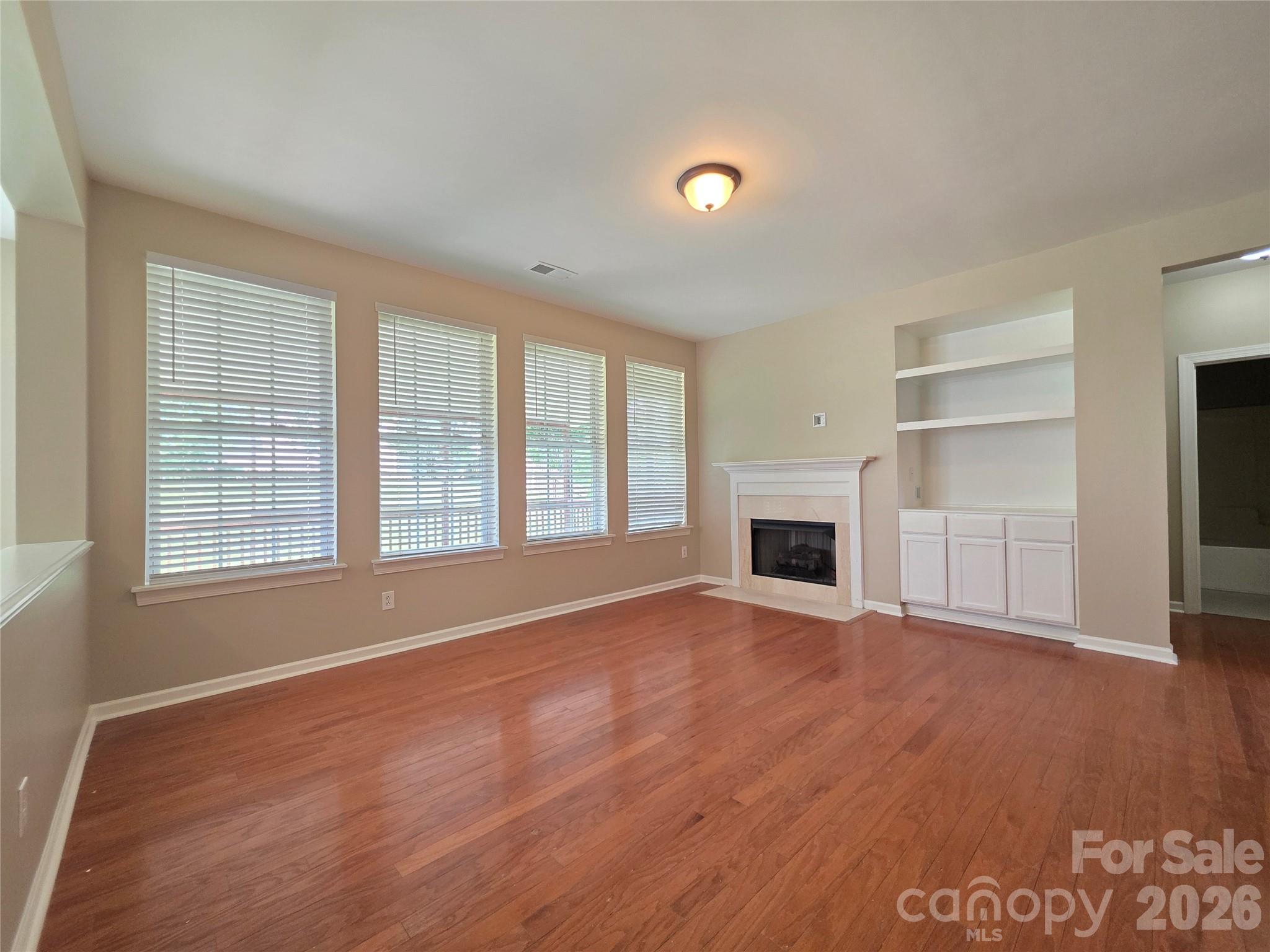 10601 Bere Island Drive — Charlotte